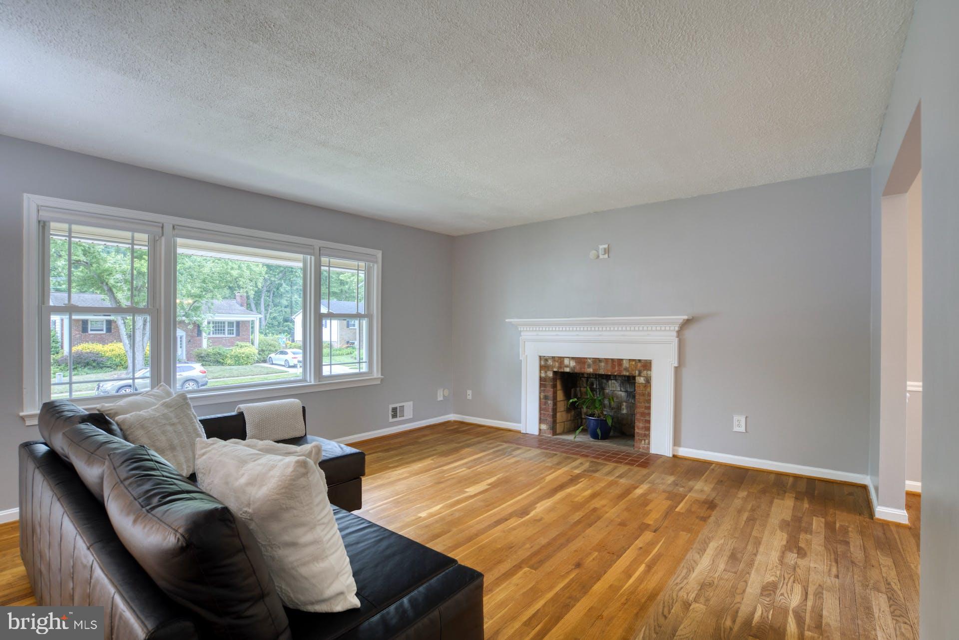 HAYFIELD FARM - Residential