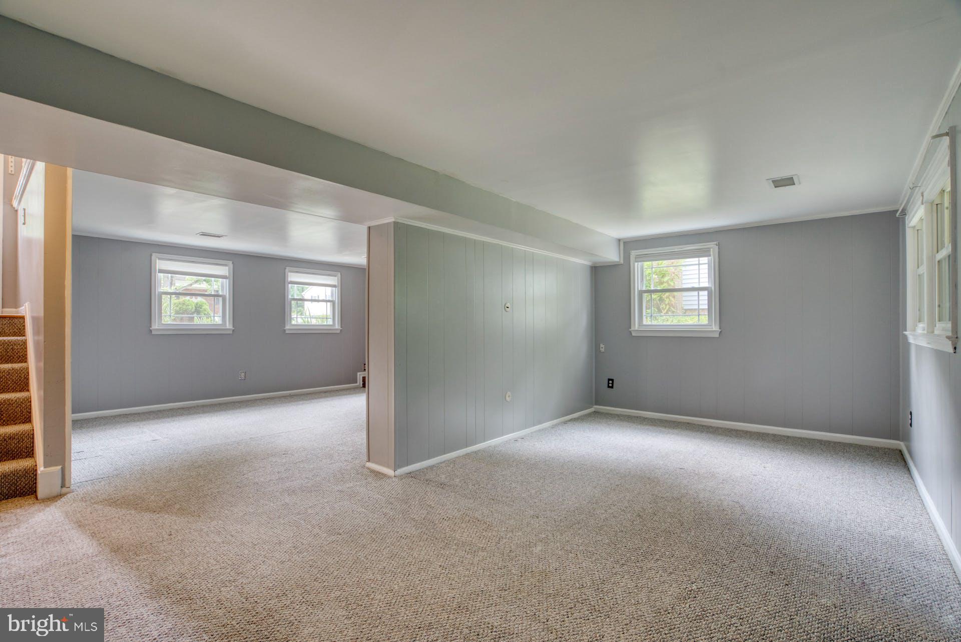 HAYFIELD FARM - Residential