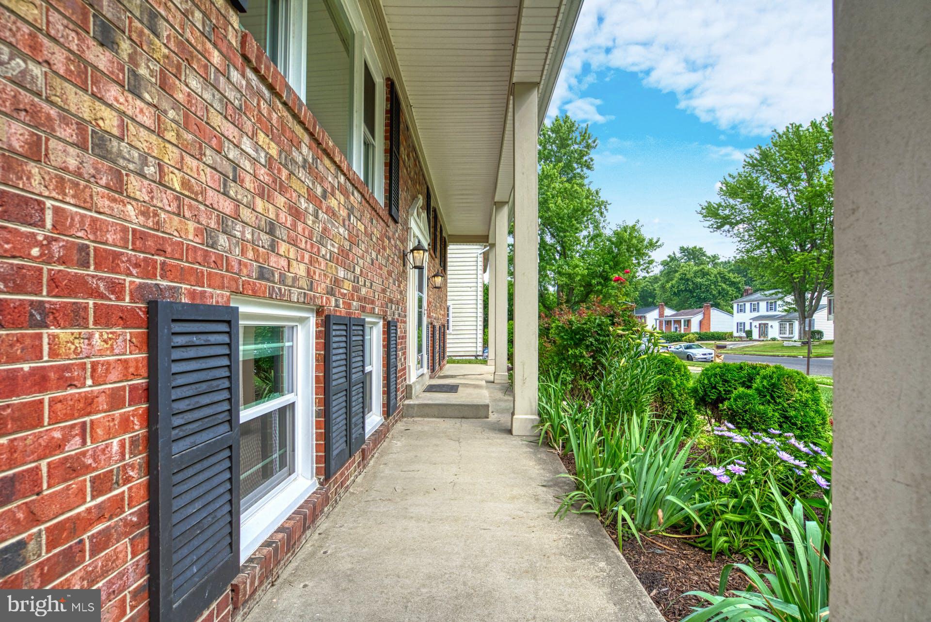 HAYFIELD FARM - Residential