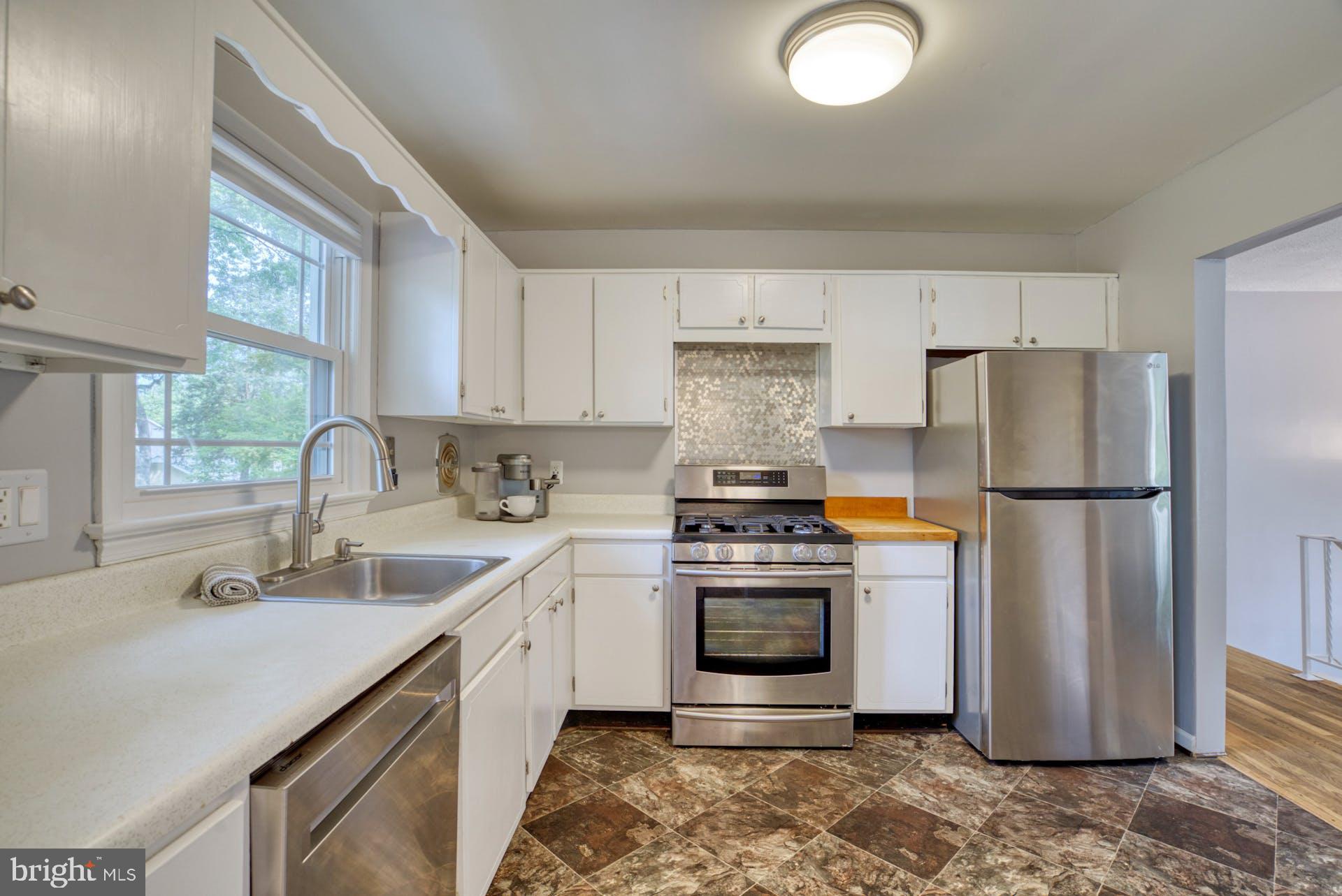 HAYFIELD FARM - Residential