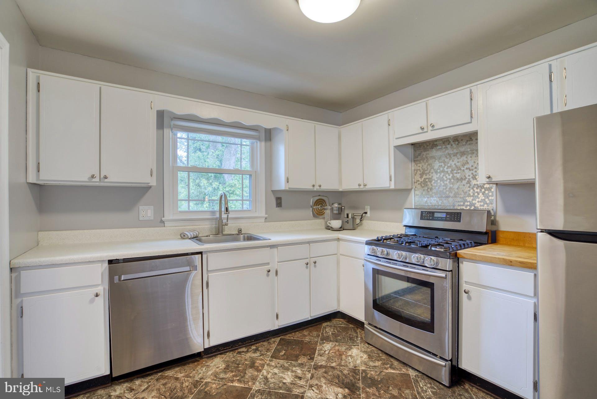 HAYFIELD FARM - Residential