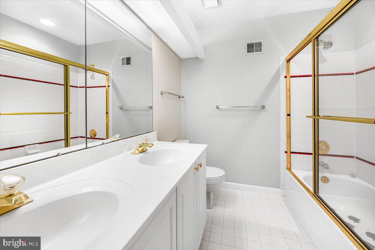 FREDERICKTOWNE VILLAGE - Residential Lease