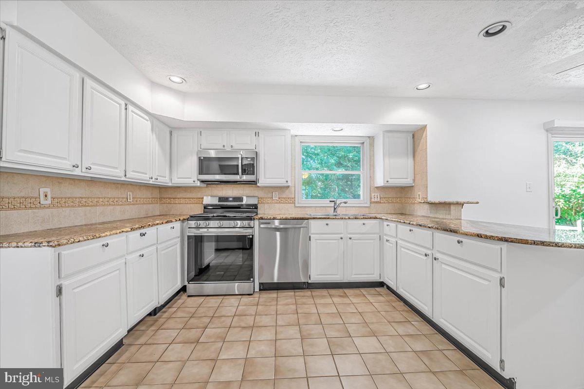 FREDERICKTOWNE VILLAGE - Residential Lease