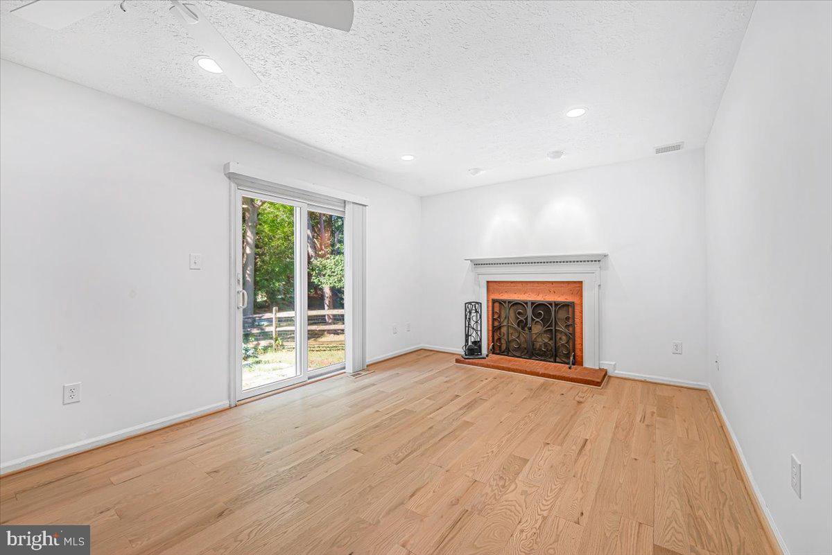 FREDERICKTOWNE VILLAGE - Residential Lease