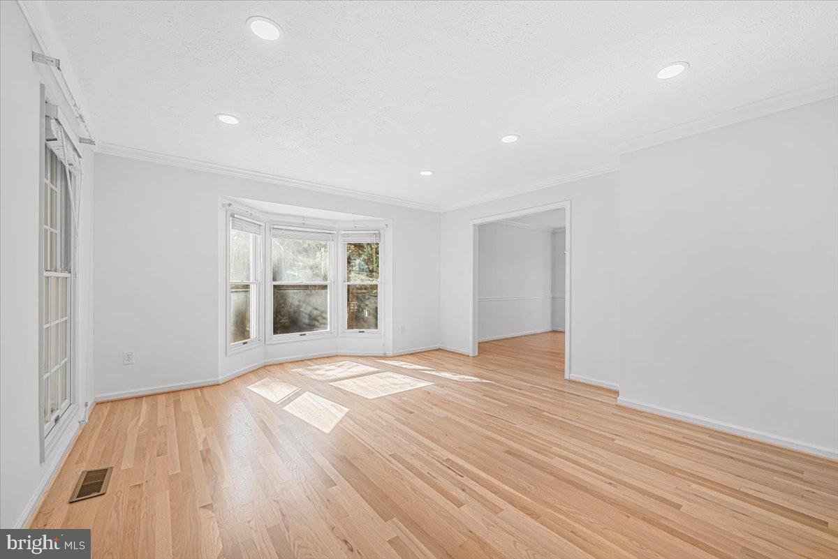 FREDERICKTOWNE VILLAGE - Residential Lease