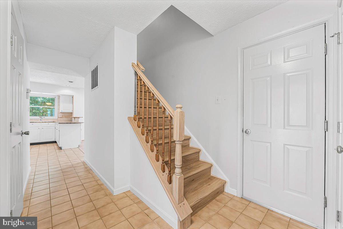 FREDERICKTOWNE VILLAGE - Residential Lease