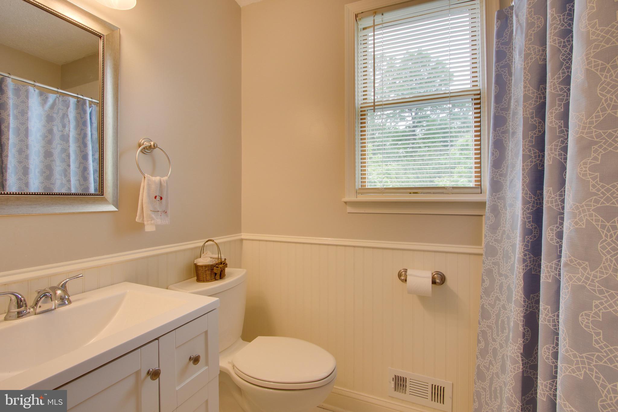 PERRY HALL - Residential