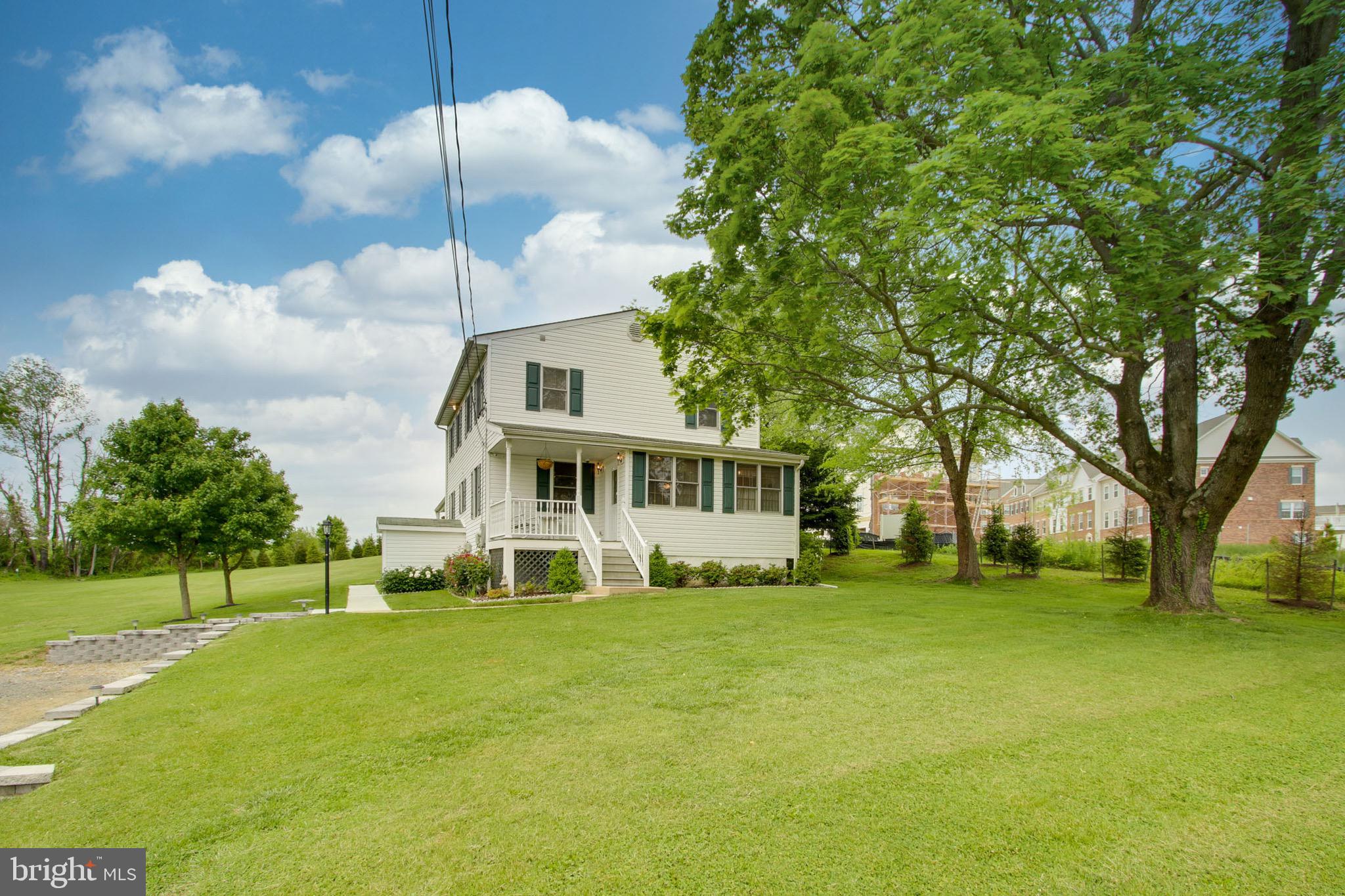 PERRY HALL - Residential