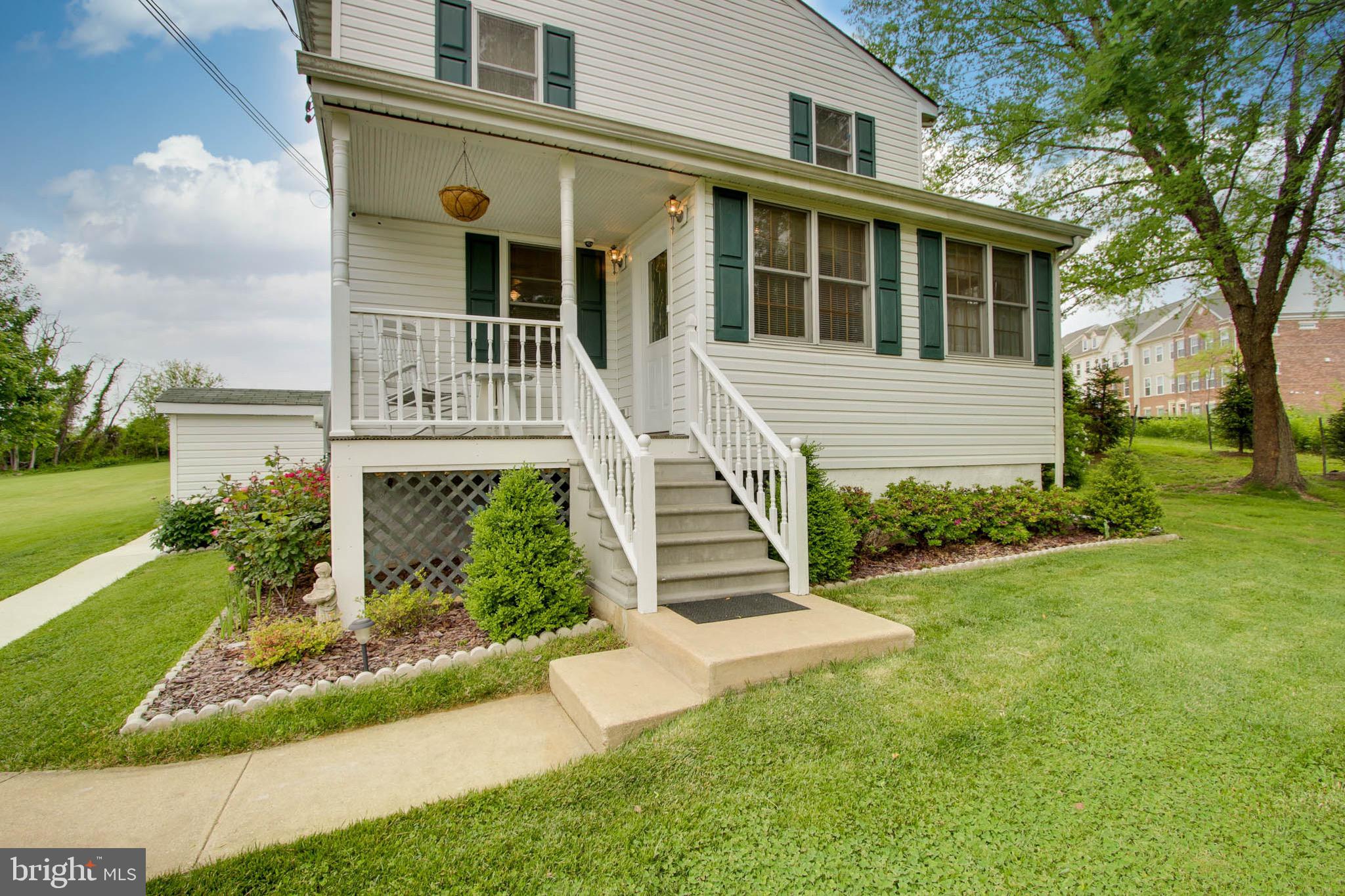 PERRY HALL - Residential