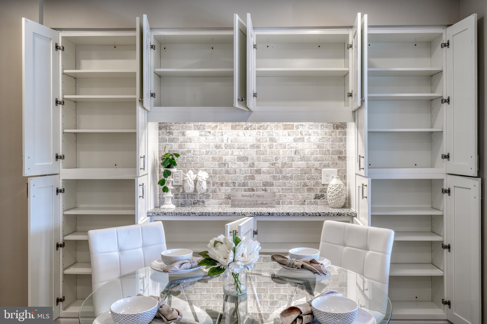 CHARLESMONT - Residential