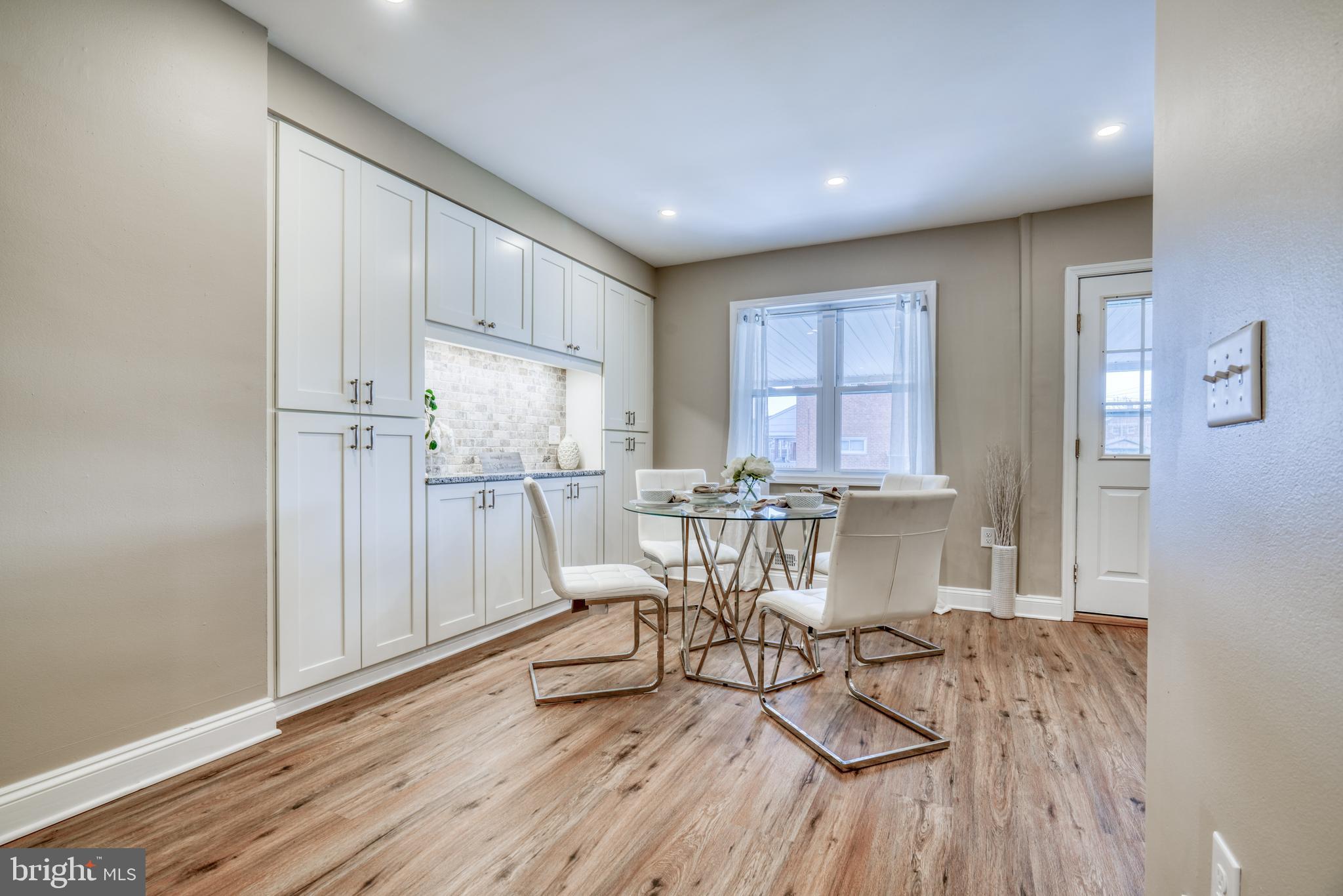 CHARLESMONT - Residential