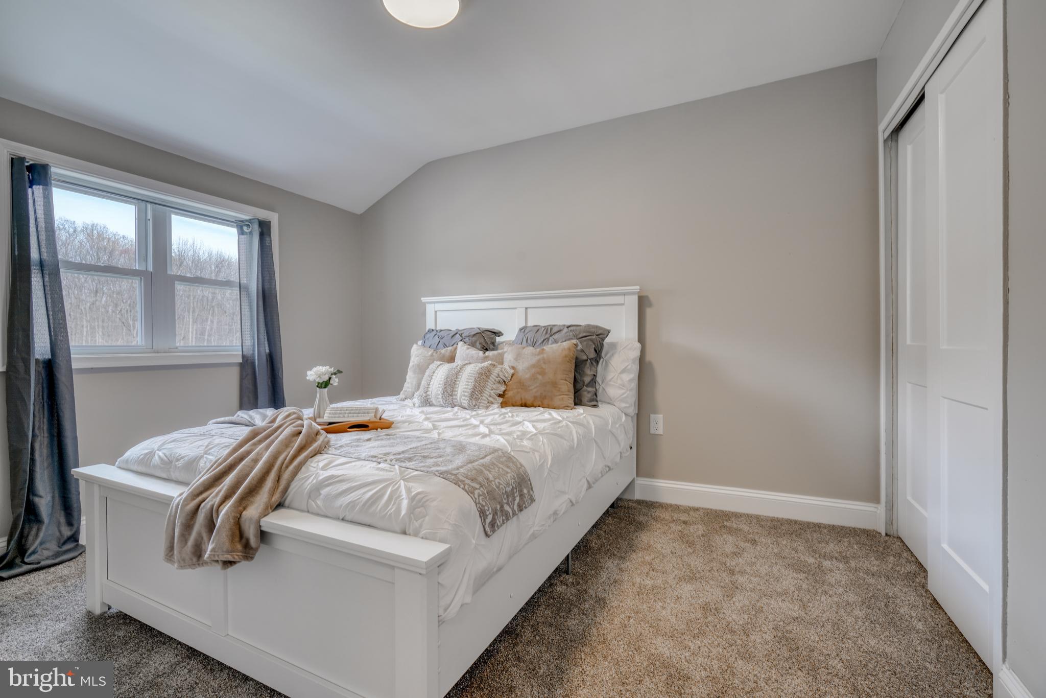 CHARLESMONT - Residential