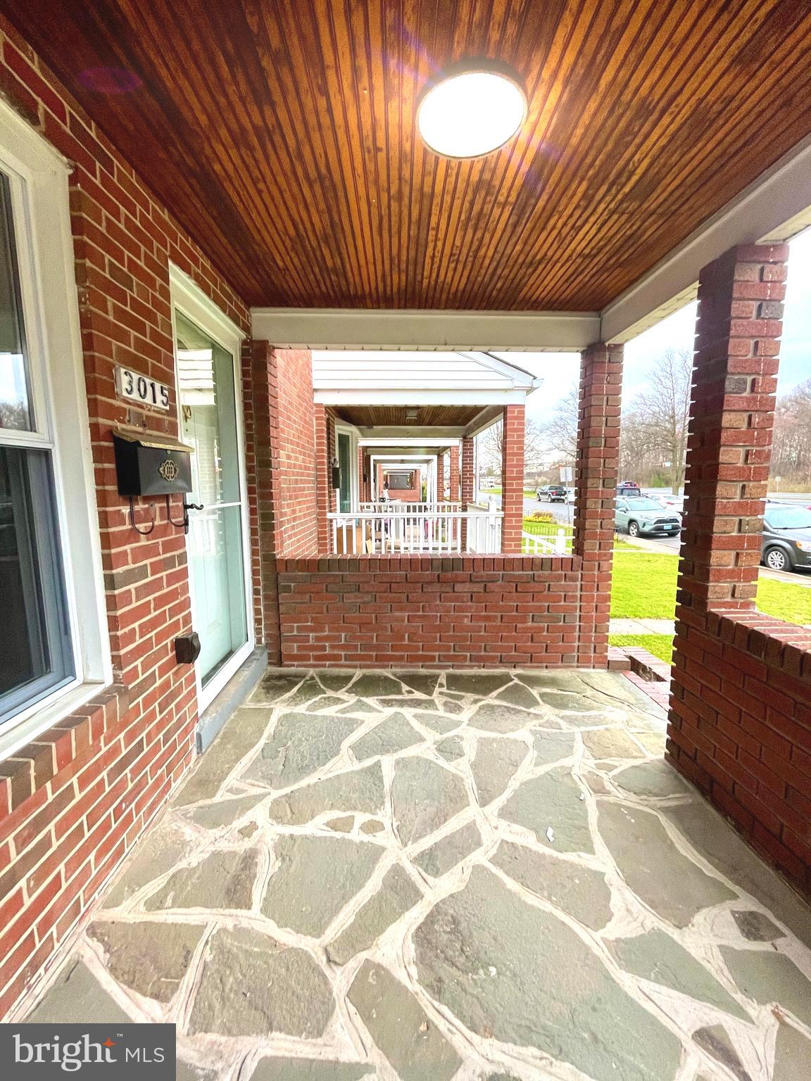 CHARLESMONT - Residential