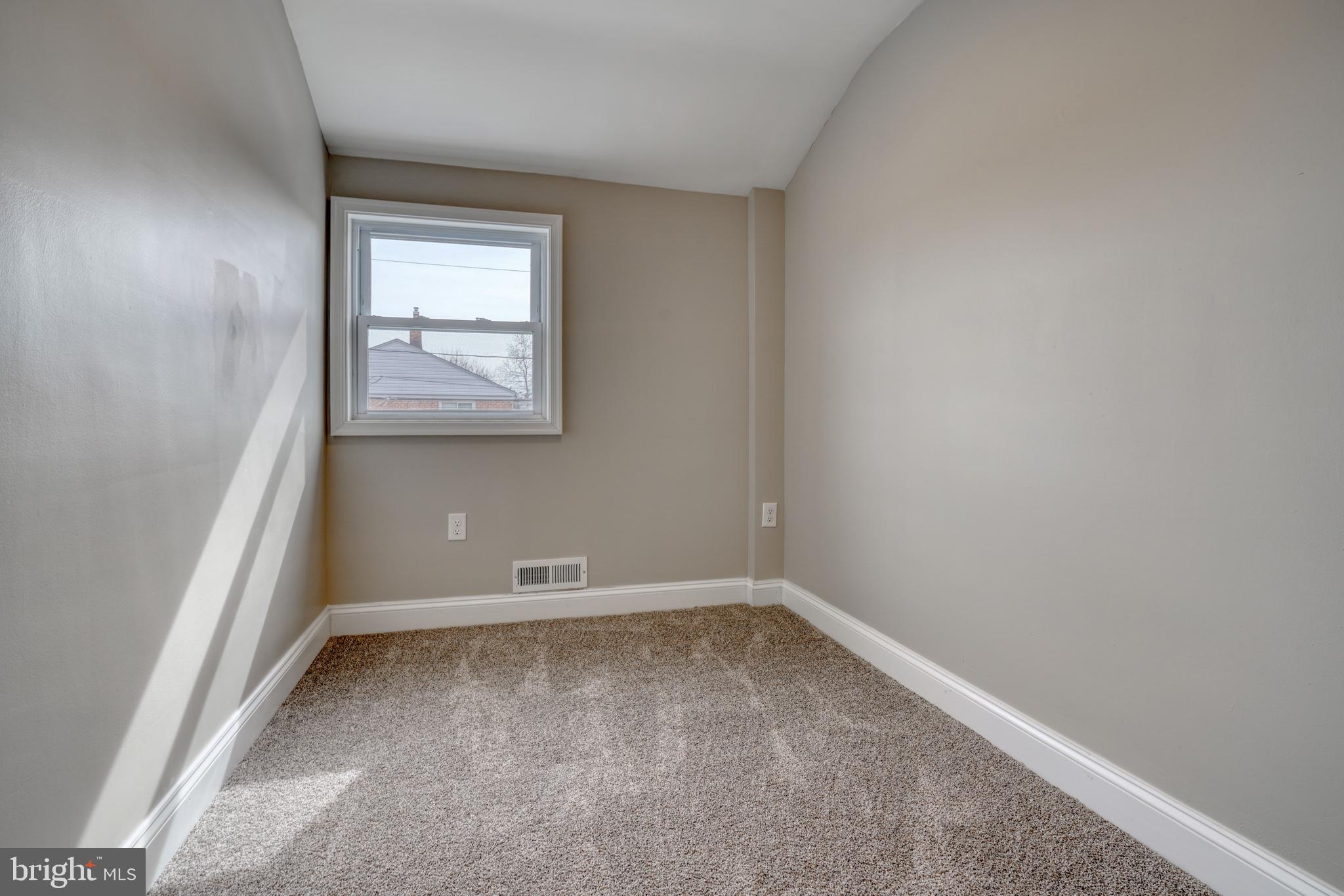 CHARLESMONT - Residential