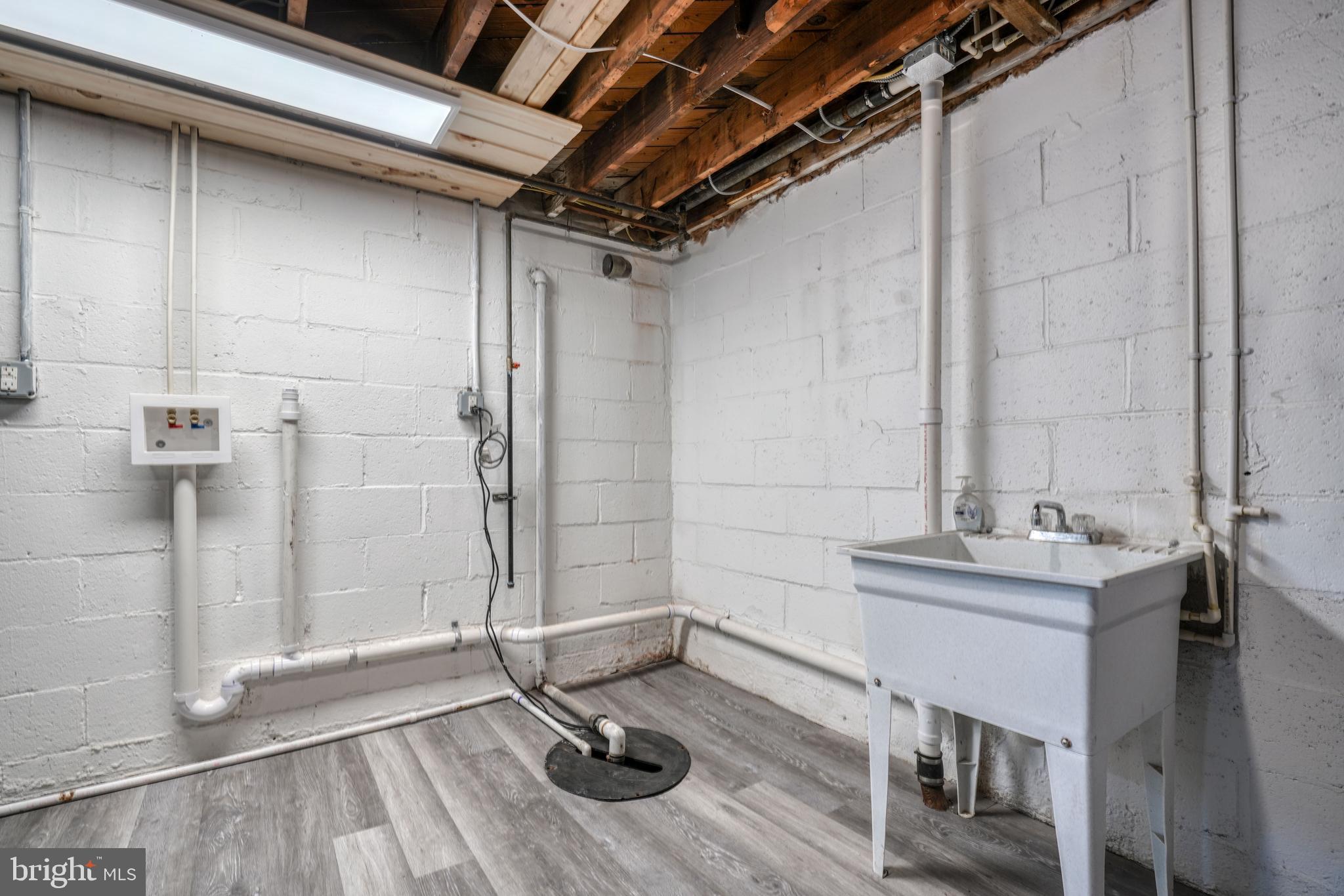 CHARLESMONT - Residential