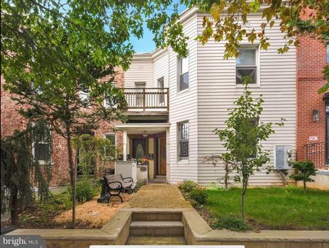 729 KENYON STREET NW WASHINGTON DC 20010