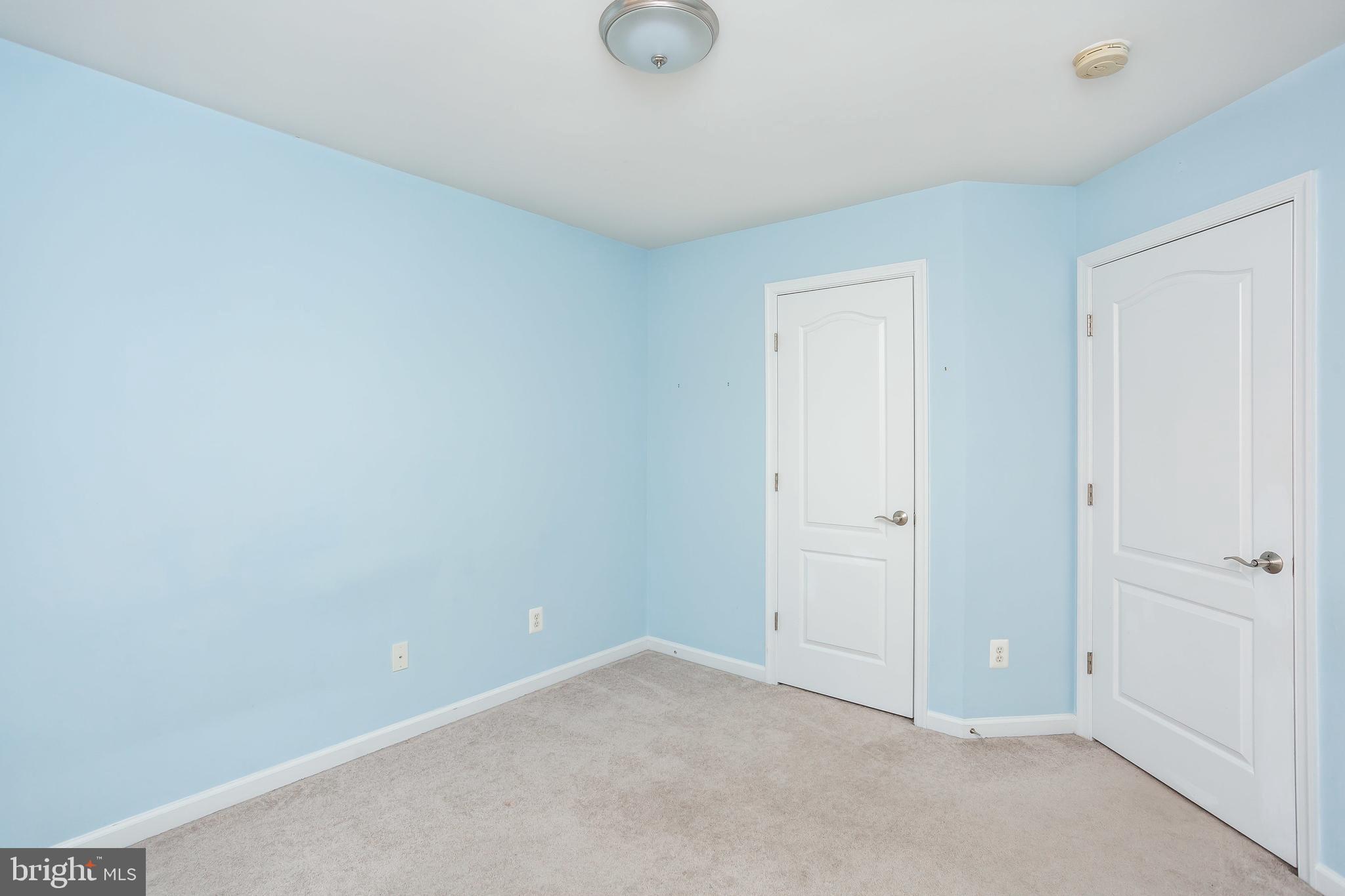 LOCUST POINT - Residential