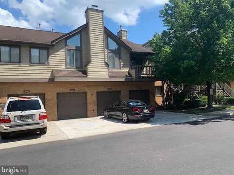 Townhouse For Rent - 1605 Augusta Circle<br/> MOUNT LAUREL, NJ 08054