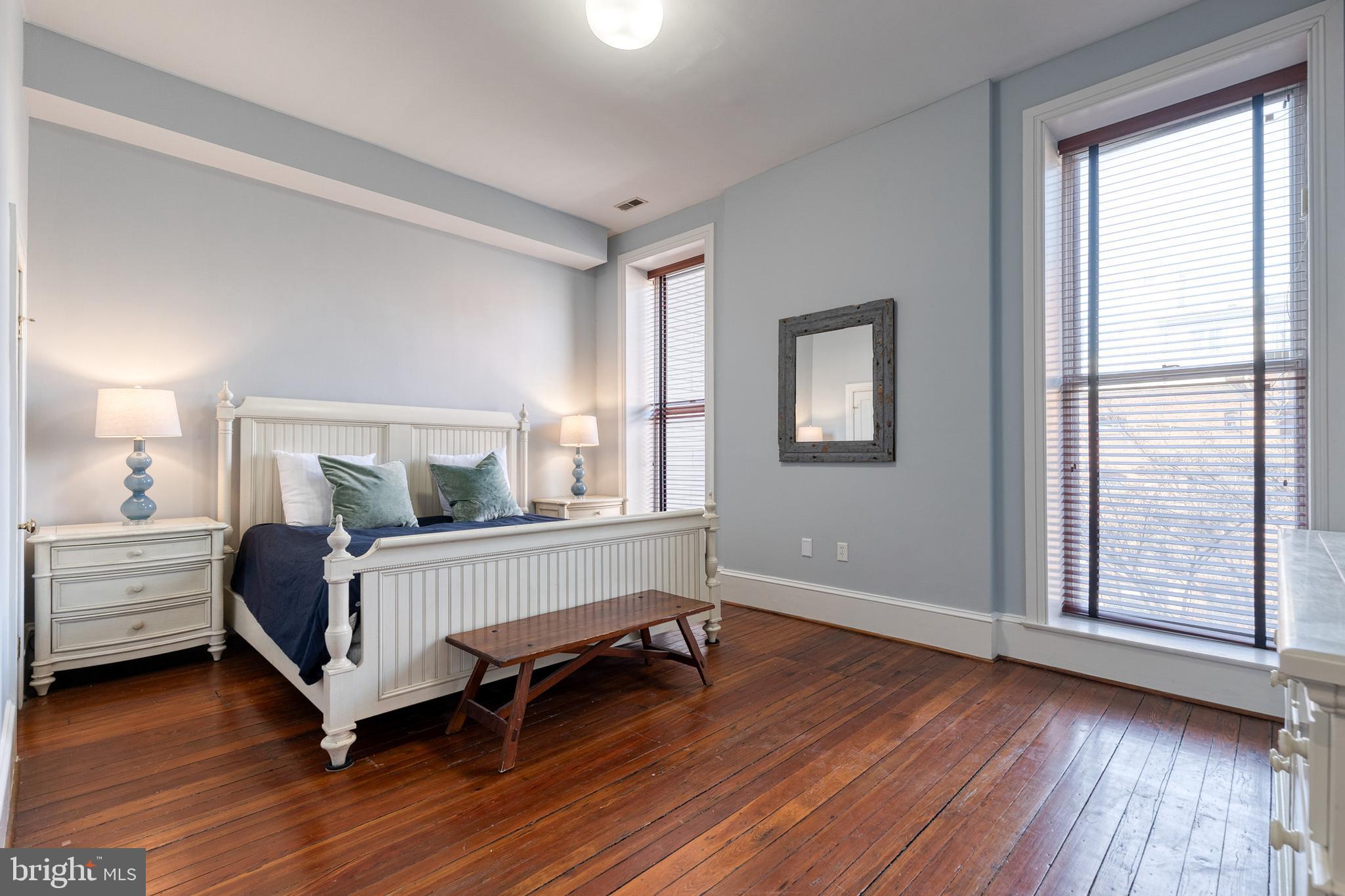 MOUNT VERNON PLACE HISTORIC DISTRICT - Residential Income