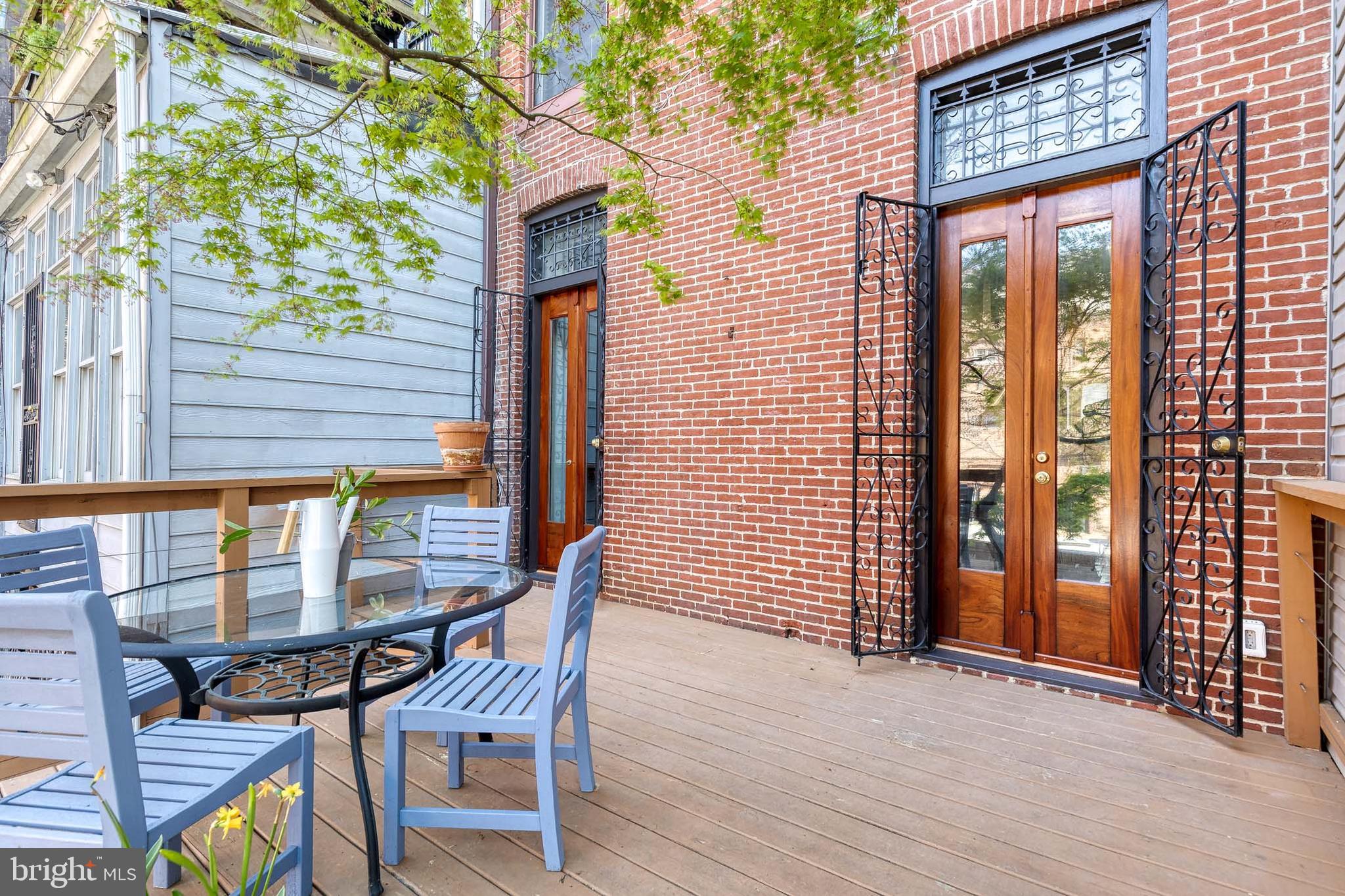 MOUNT VERNON PLACE HISTORIC DISTRICT - Residential Income