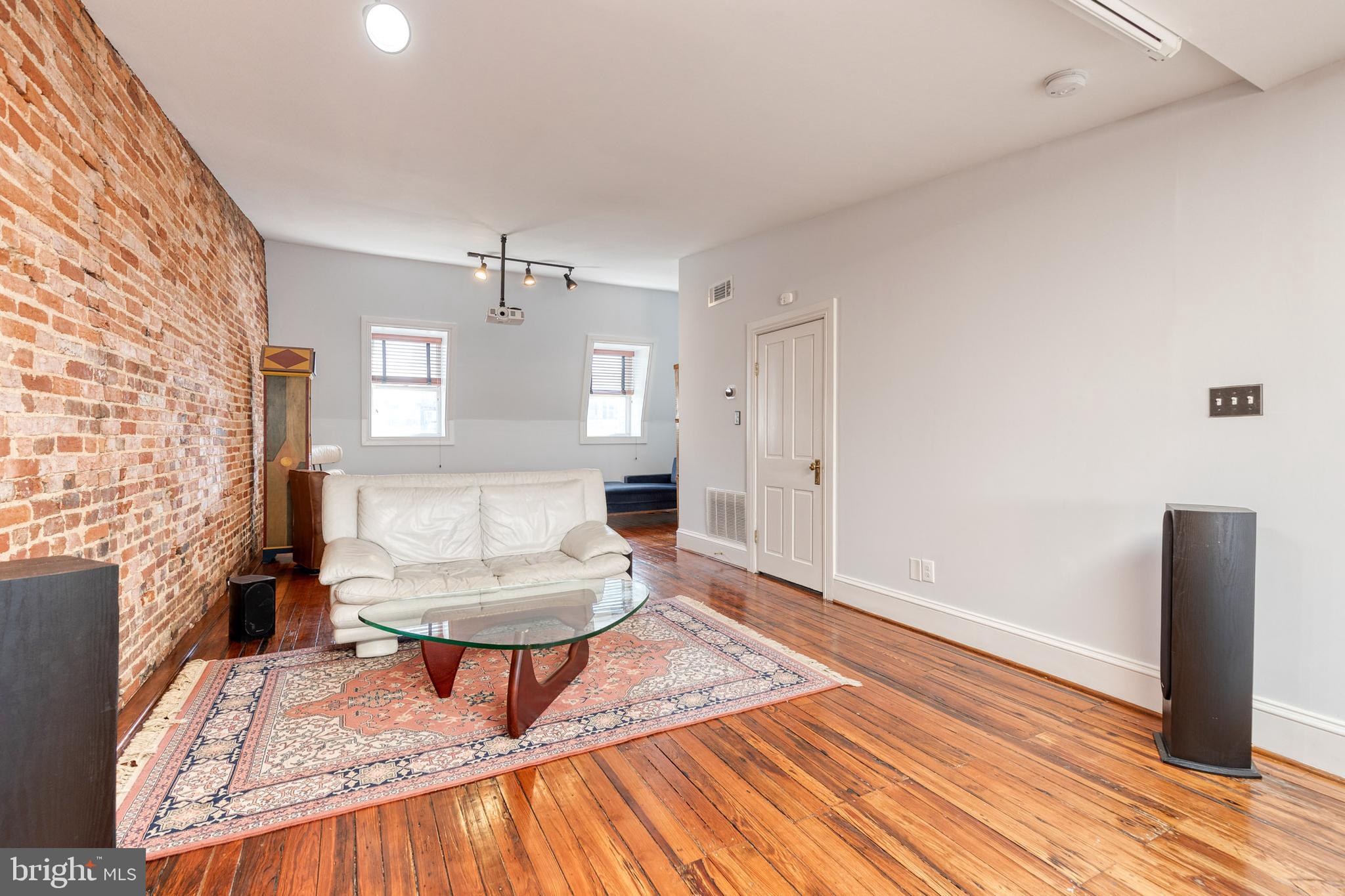 MOUNT VERNON PLACE HISTORIC DISTRICT - Residential Income