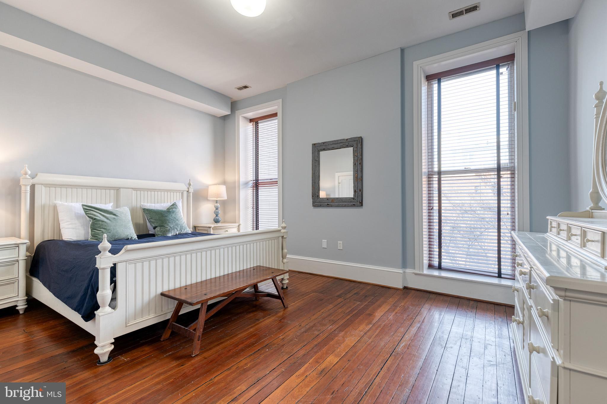 MOUNT VERNON PLACE HISTORIC DISTRICT - Residential Income