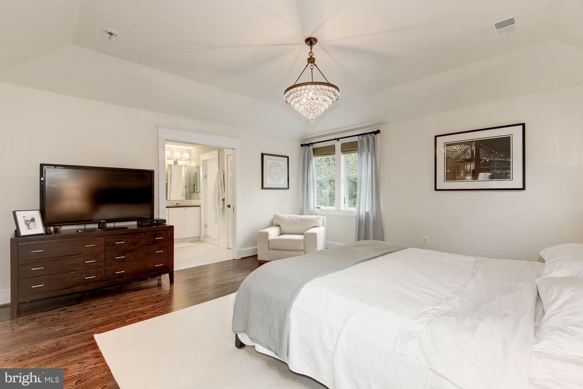 ASHTON HEIGHTS - Residential