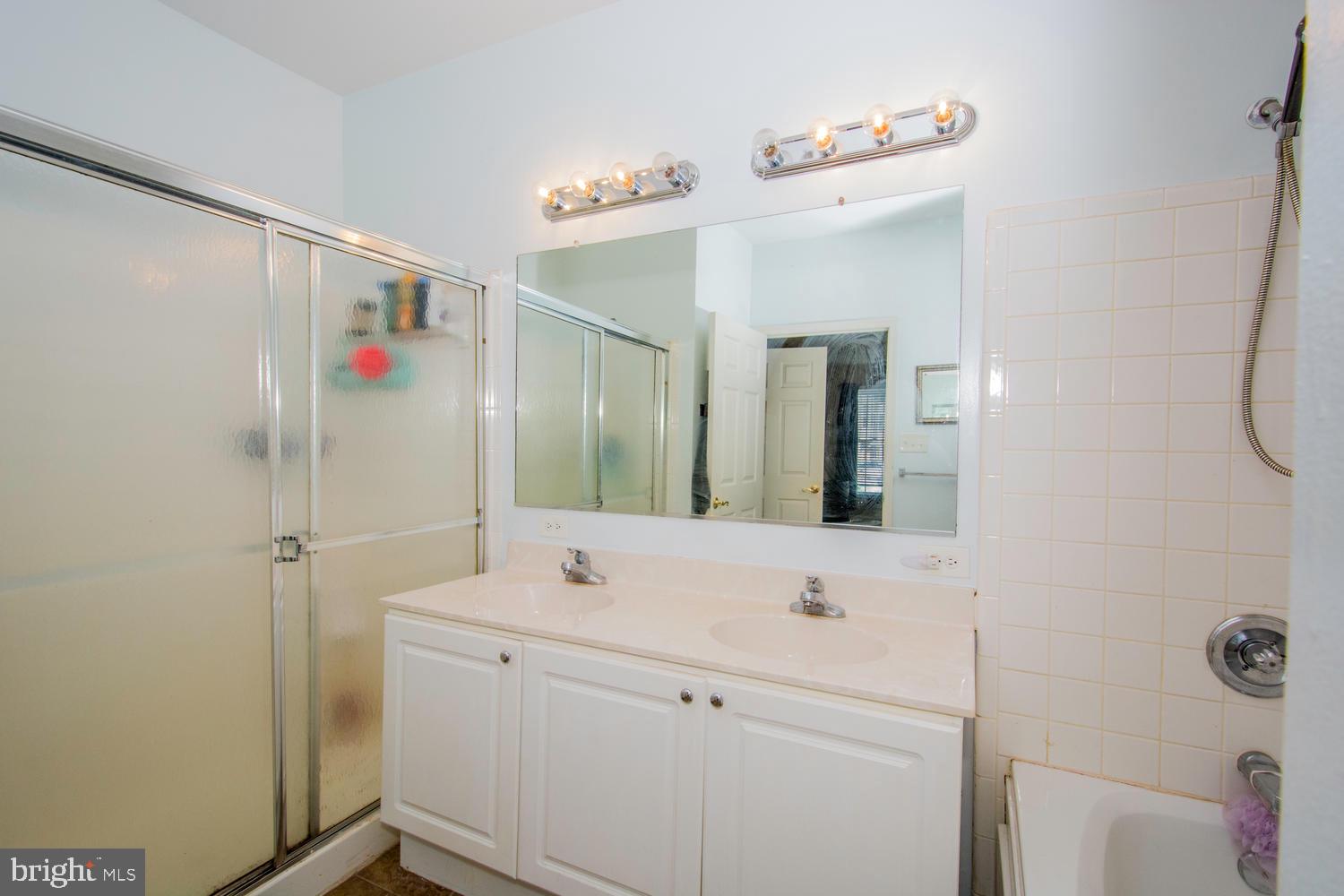 TIDEWATER COLONY - Residential