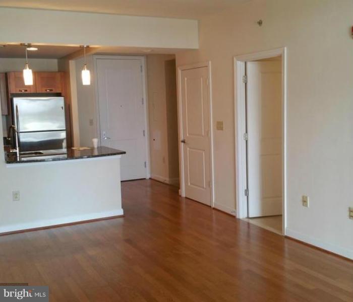 MIDTOWN BETHESDA NORTH - Residential Lease