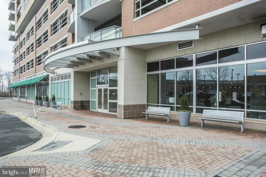 Elegant, luxurious 1BR/1Bath with Den. Gourmet Kitchen includes GE SS appliances, Granite counters & Italian Cabinets. HWD Floors and Large Balcony. Midtown's amenities include 24-hr concierge, exercise facility, billiards room, roof top pool with Jacuzzi, theater, media & party rooms, Cafe w/WI-FI. Walk to 2 Metro stations, restaurants, & shopping center. Great location near 355, 270, and 495.