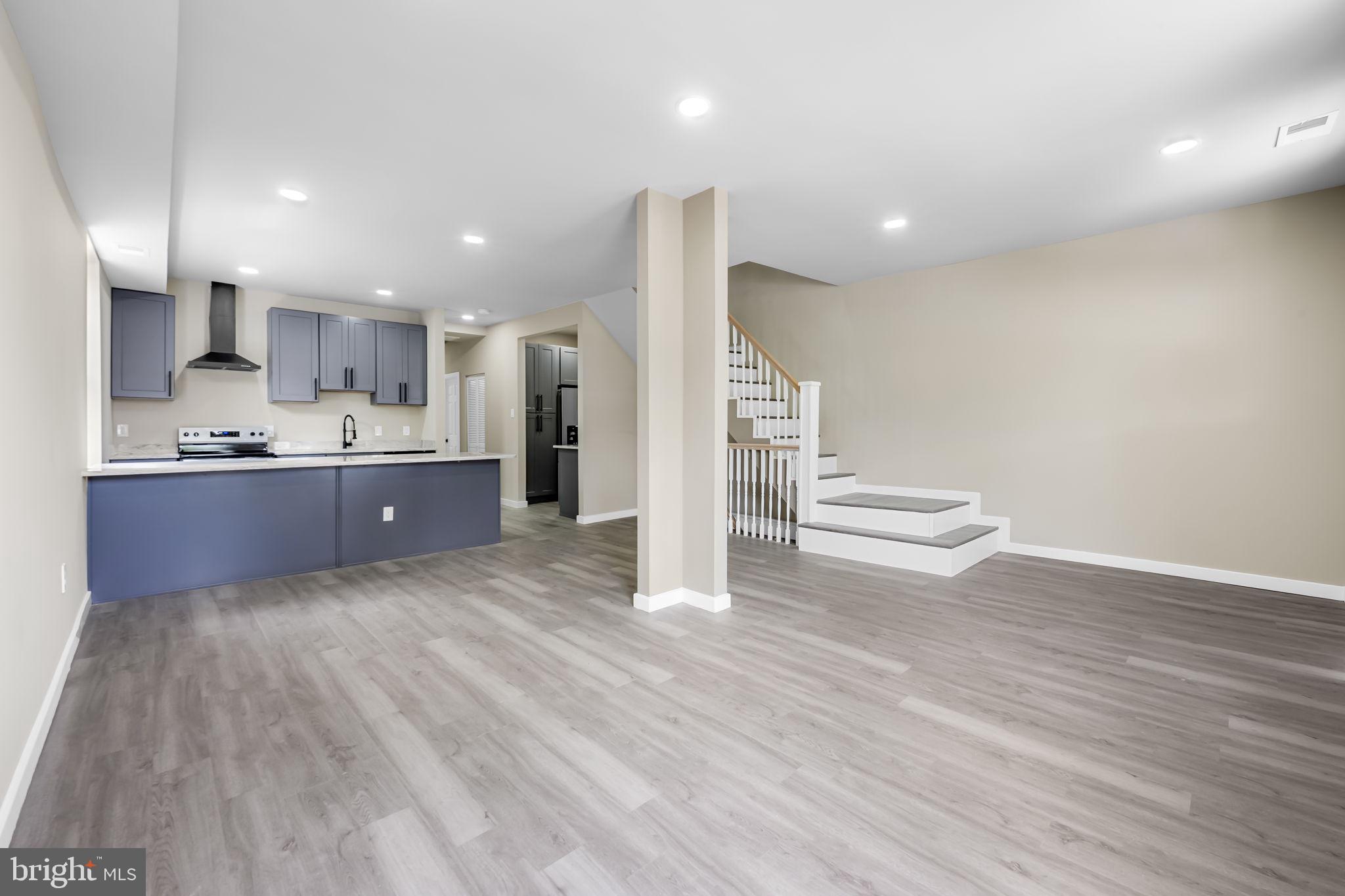 WAVERLY - Residential