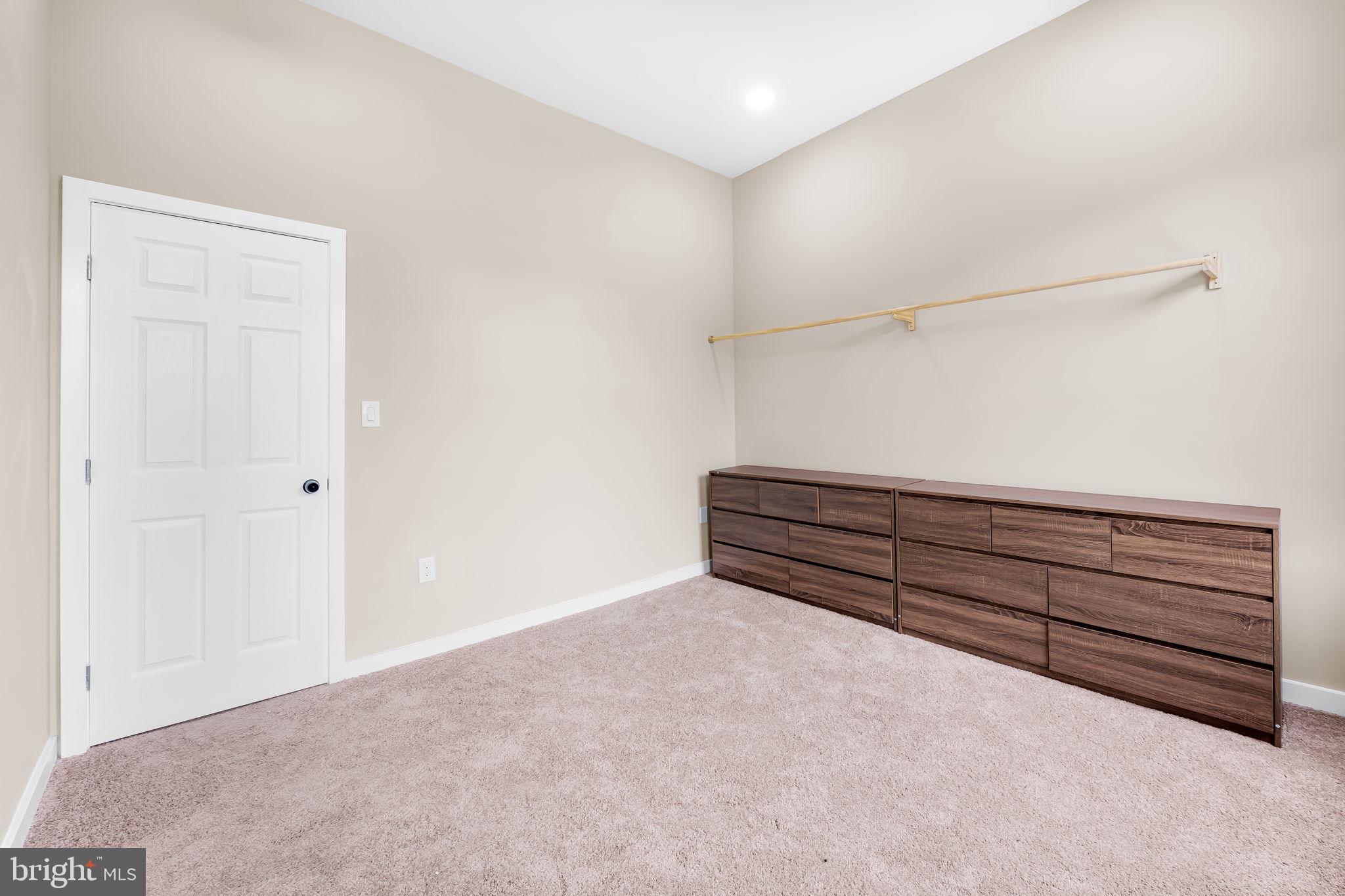 WAVERLY - Residential