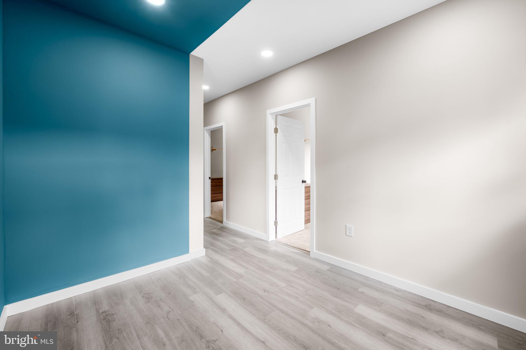 WAVERLY - Residential