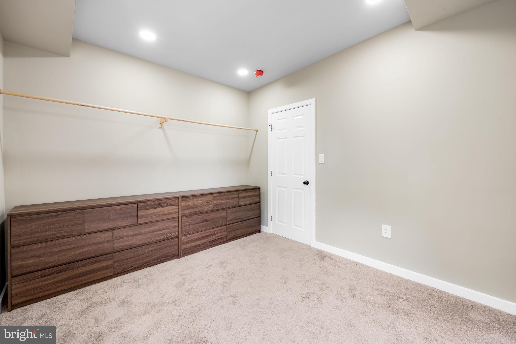 WAVERLY - Residential