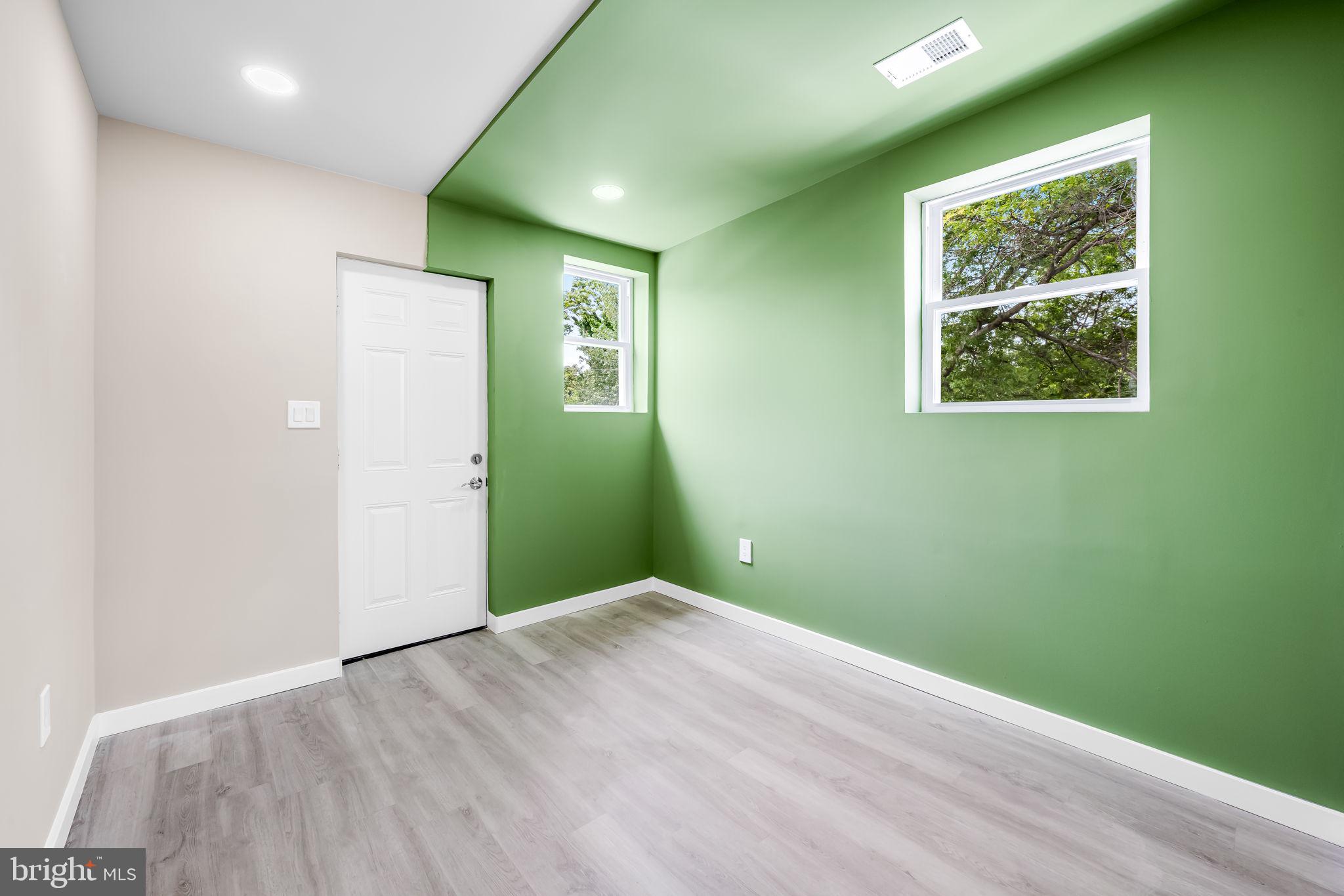 WAVERLY - Residential