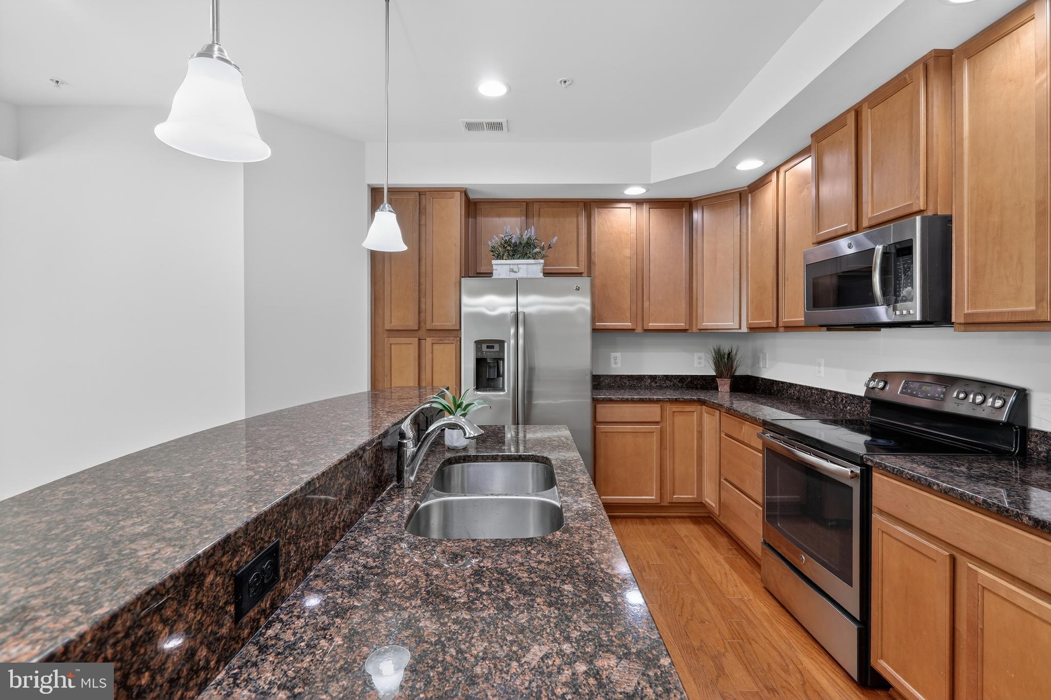 HEATHCOTE COMMONS CONDOMINIUMS - Residential