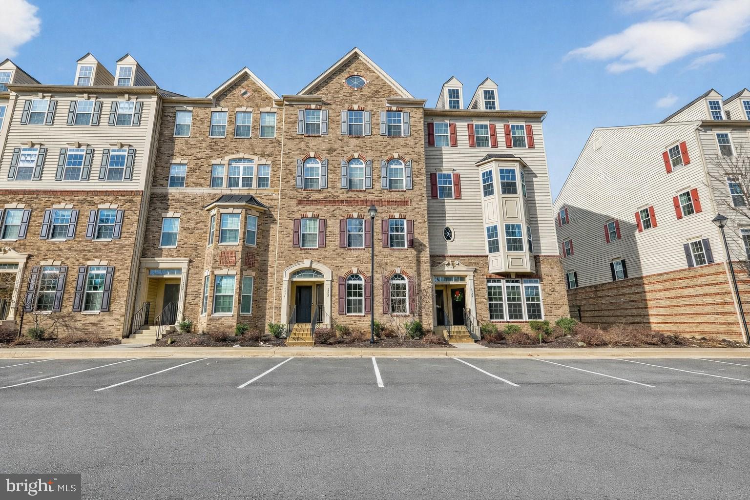 HEATHCOTE COMMONS CONDOMINIUMS - Residential