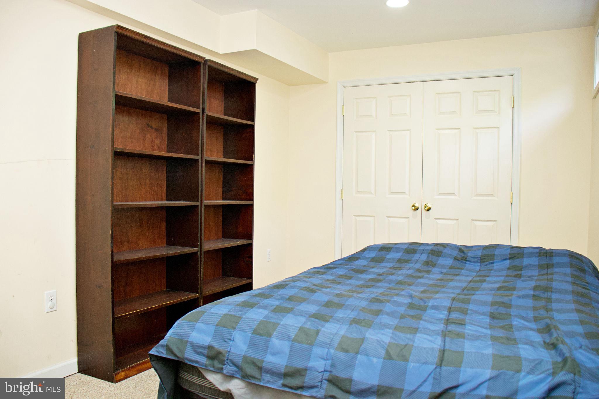 LOCUST HILL - Residential