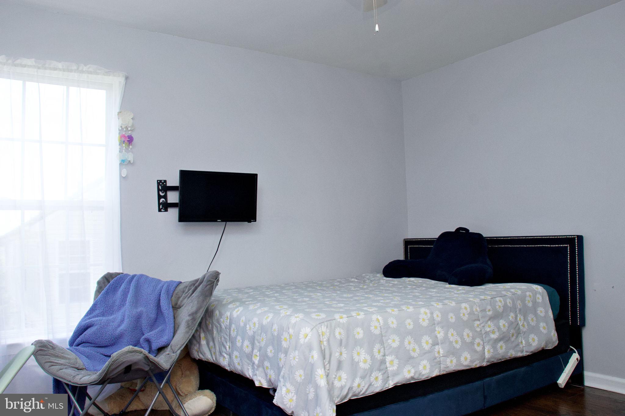 LOCUST HILL - Residential