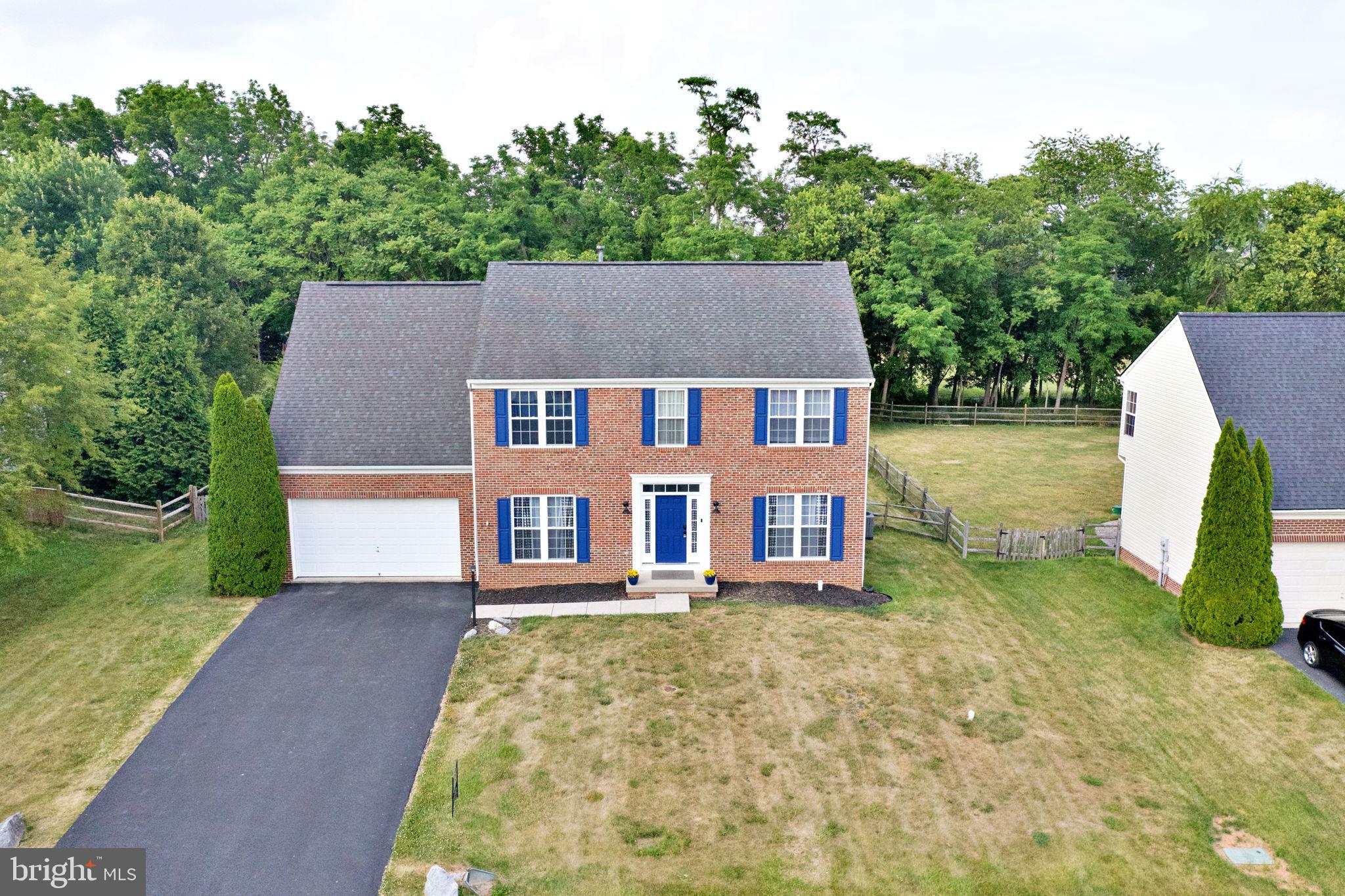 LOCUST HILL - Residential