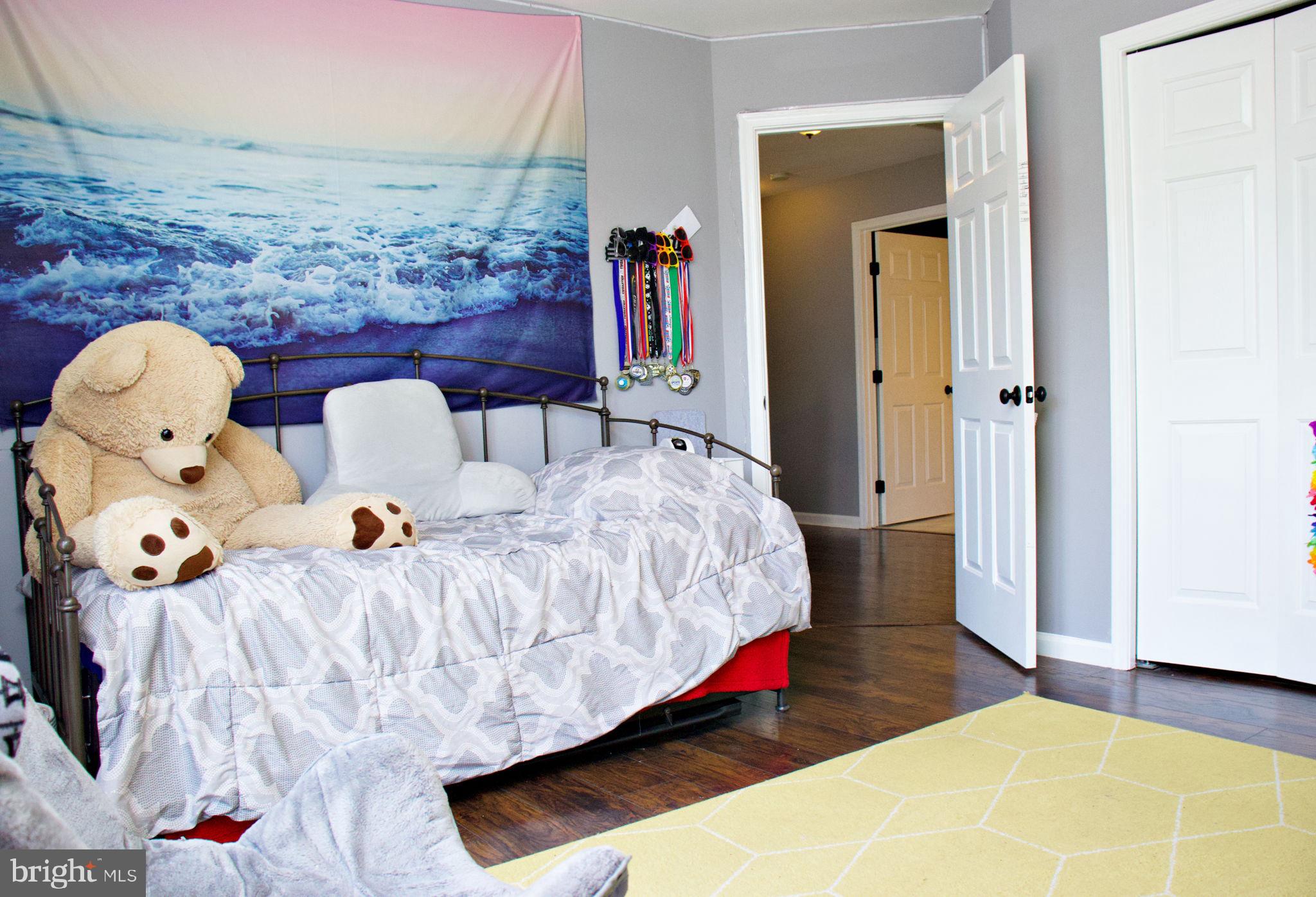 LOCUST HILL - Residential