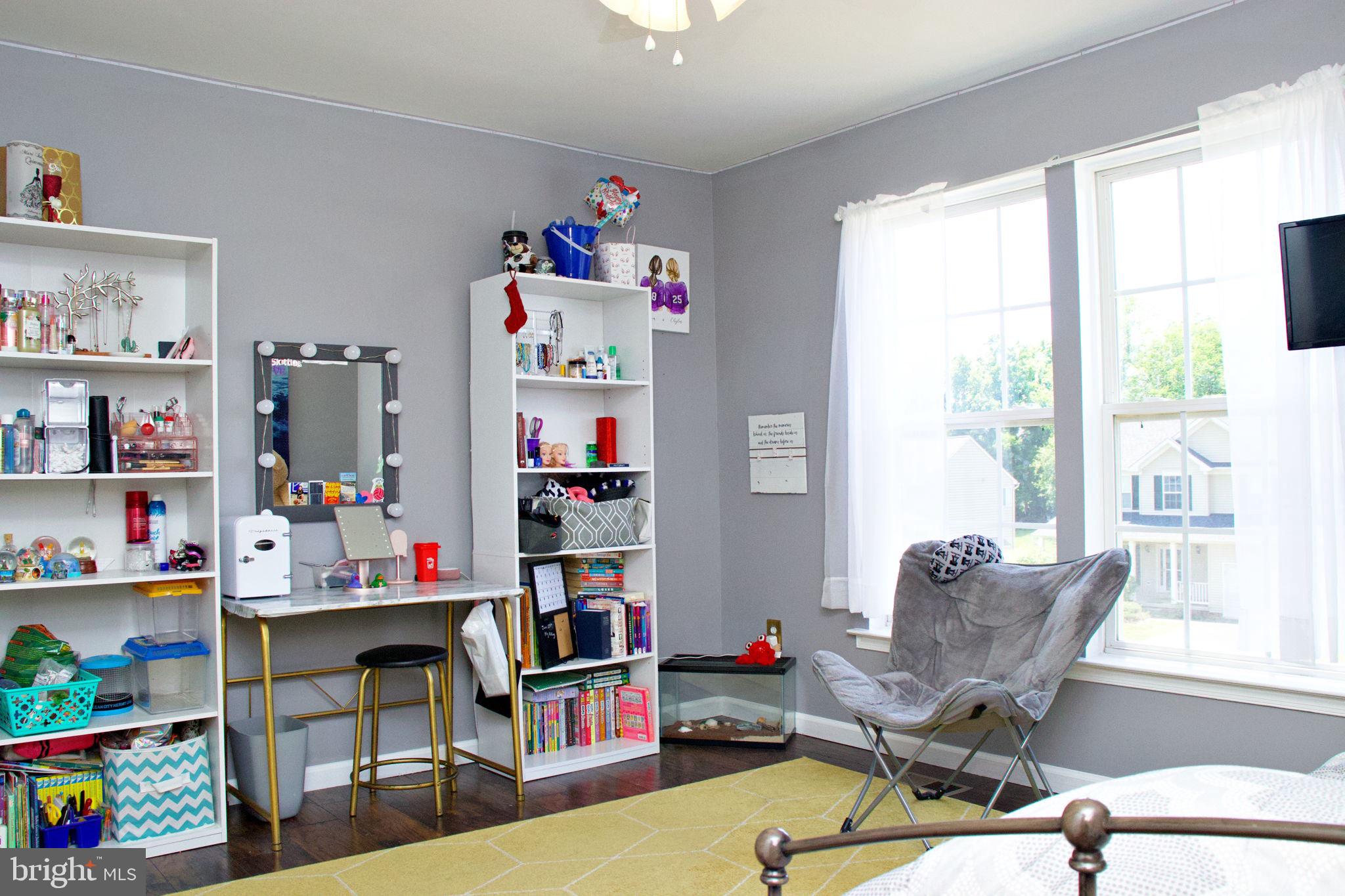 LOCUST HILL - Residential