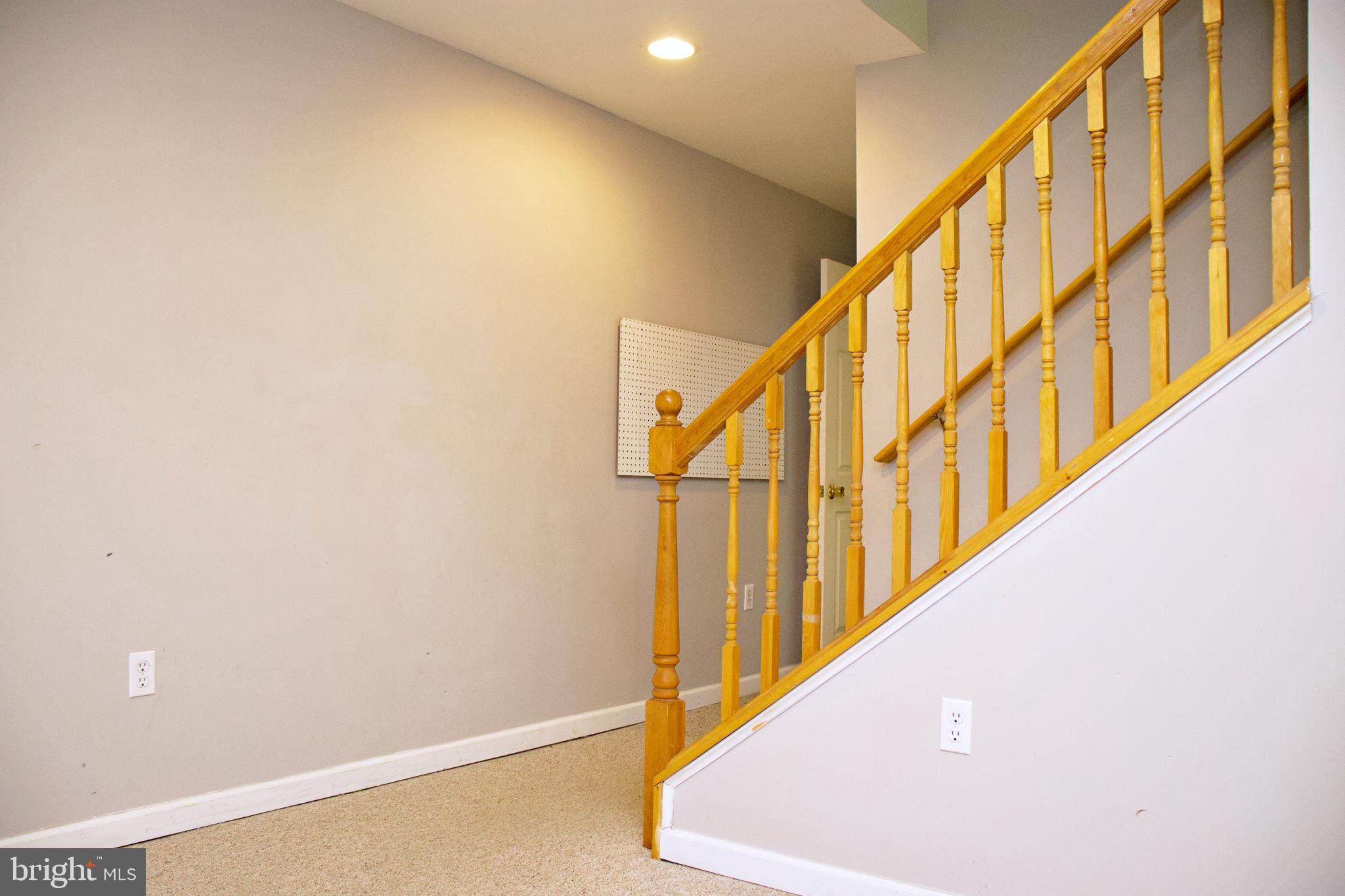 LOCUST HILL - Residential