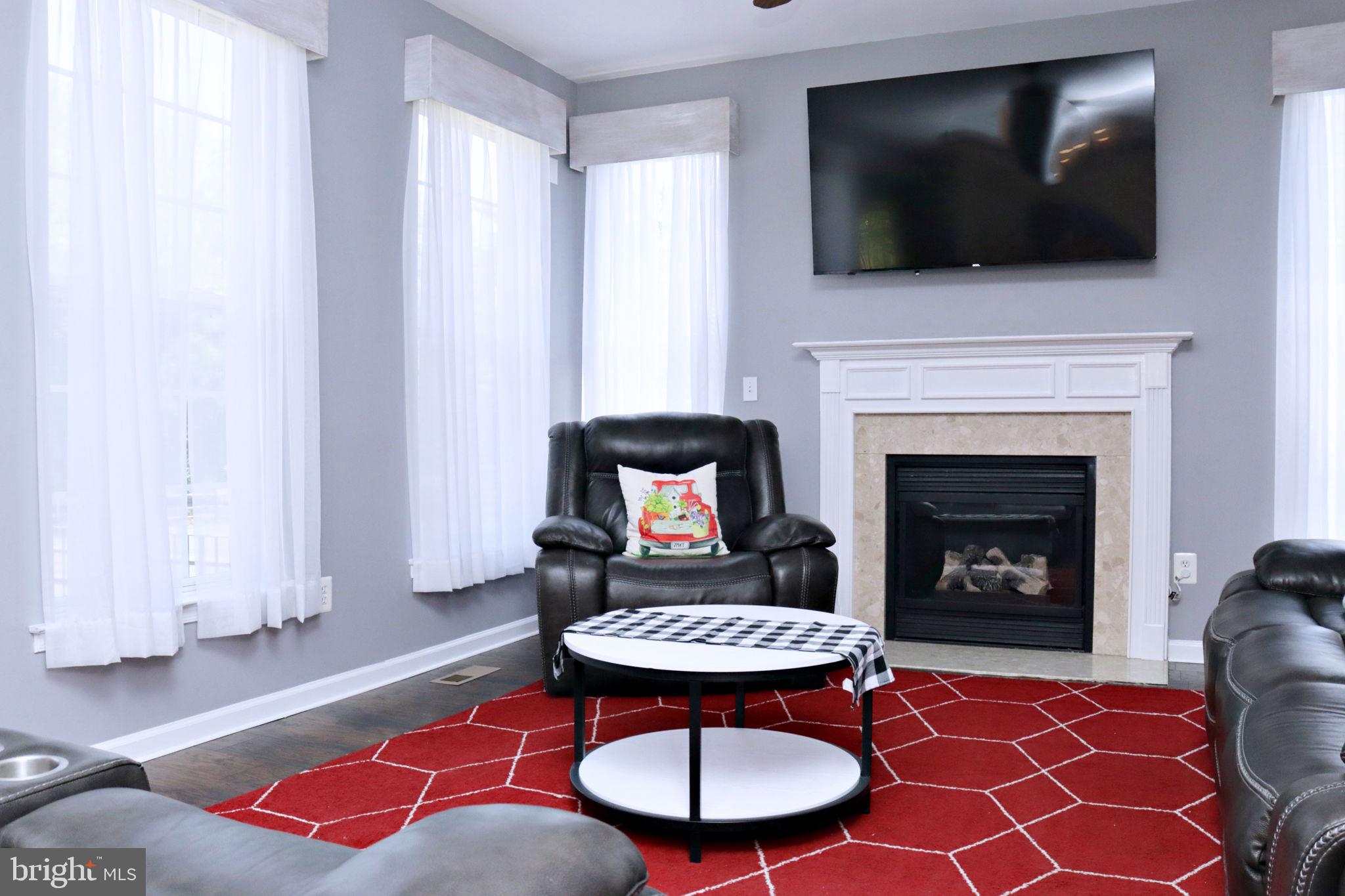 LOCUST HILL - Residential