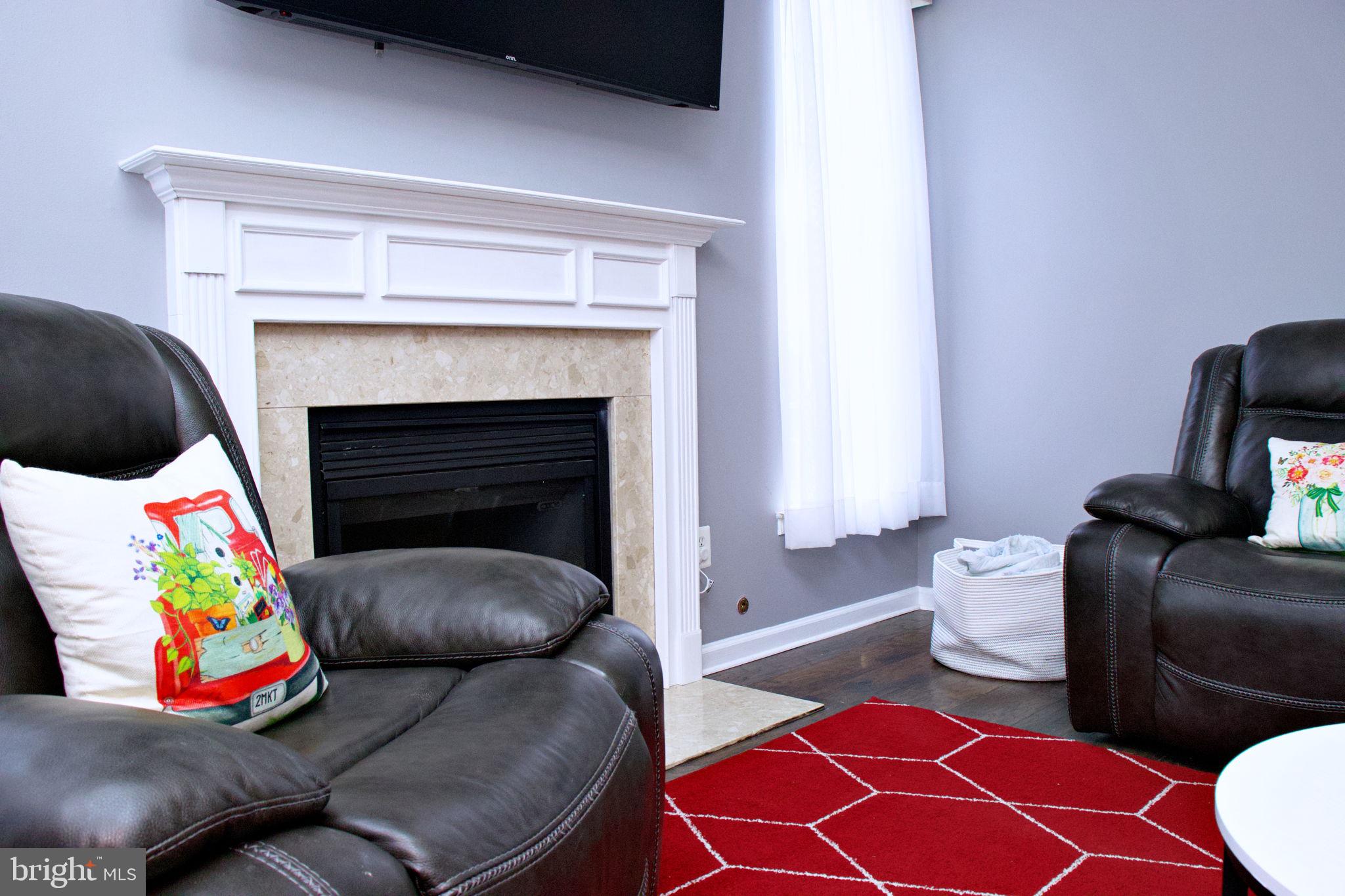 LOCUST HILL - Residential