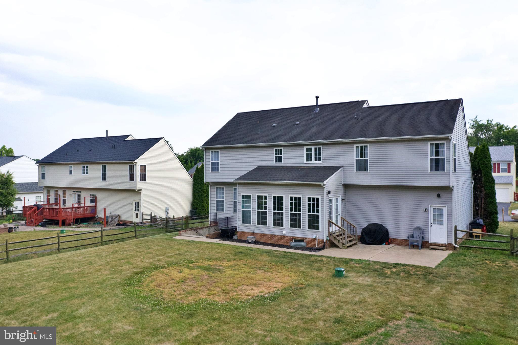 LOCUST HILL - Residential