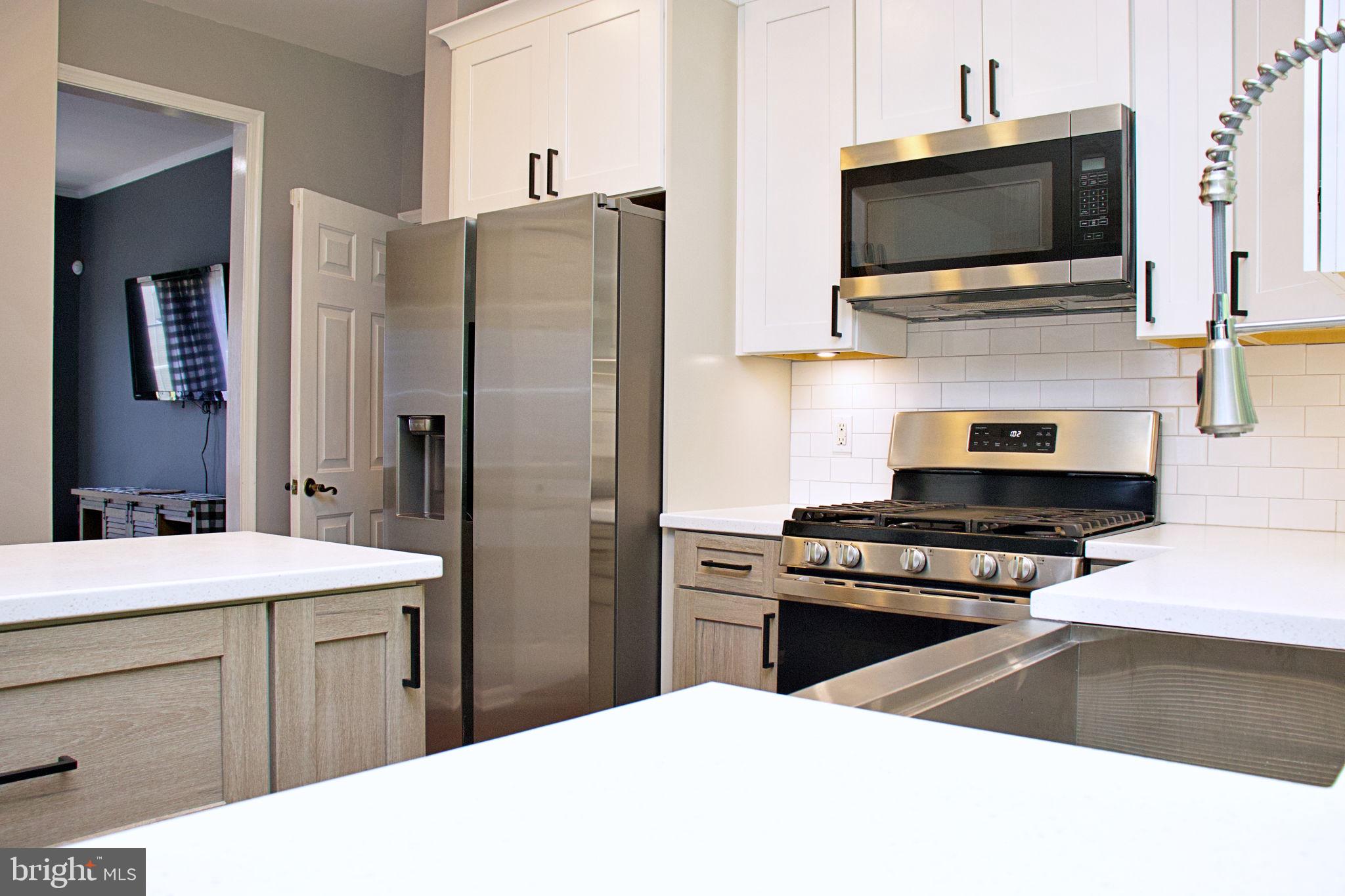 LOCUST HILL - Residential