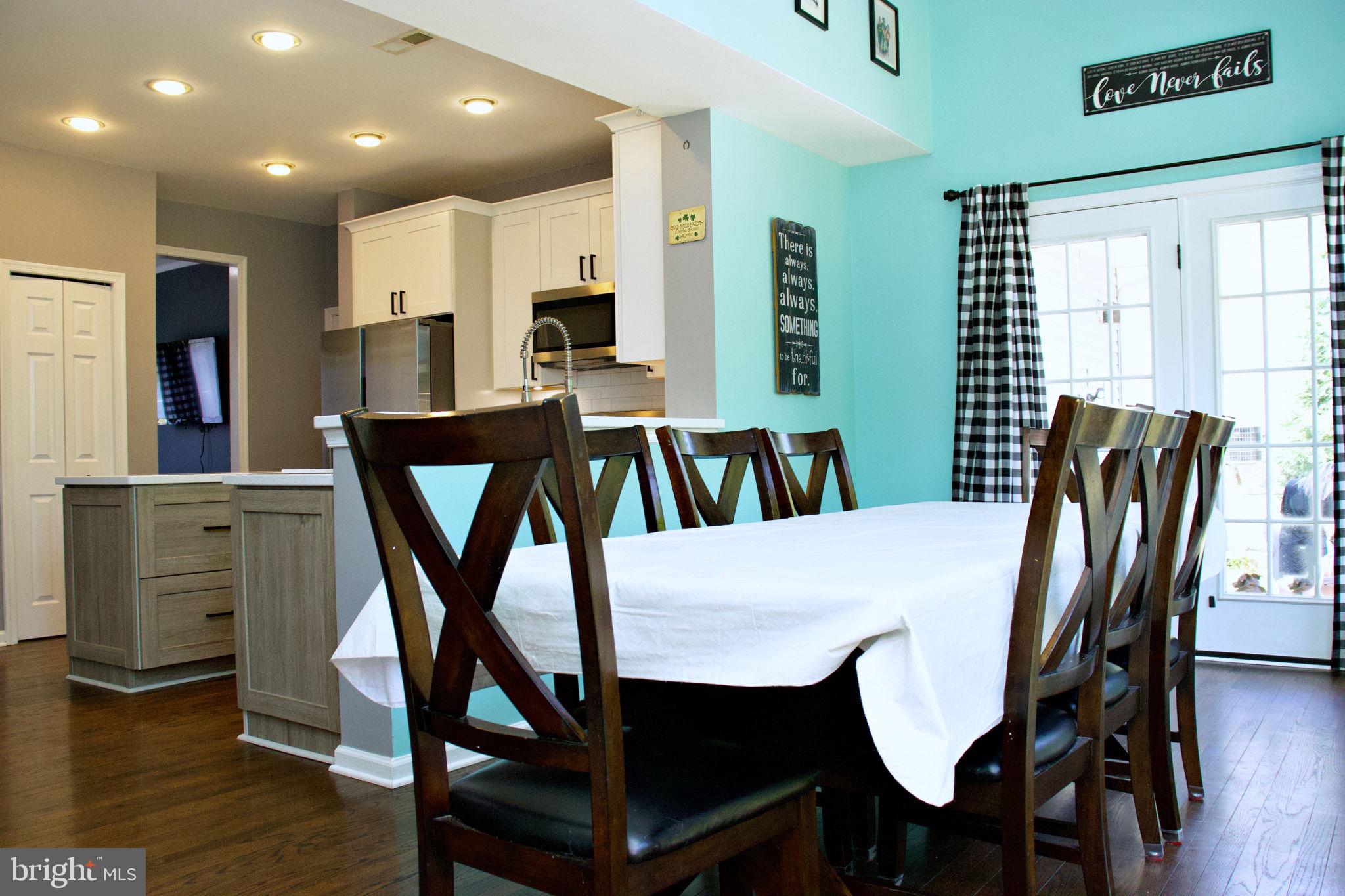 LOCUST HILL - Residential