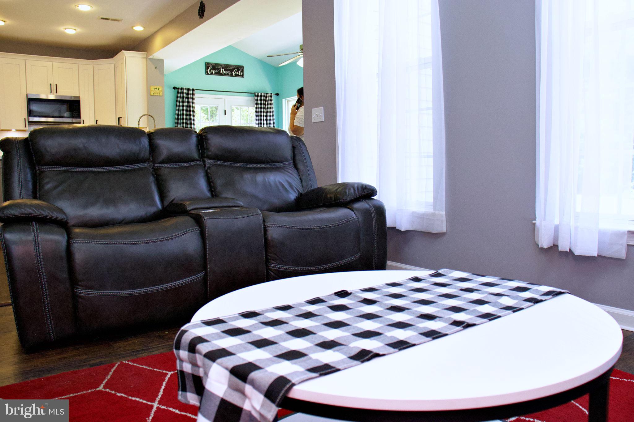 LOCUST HILL - Residential