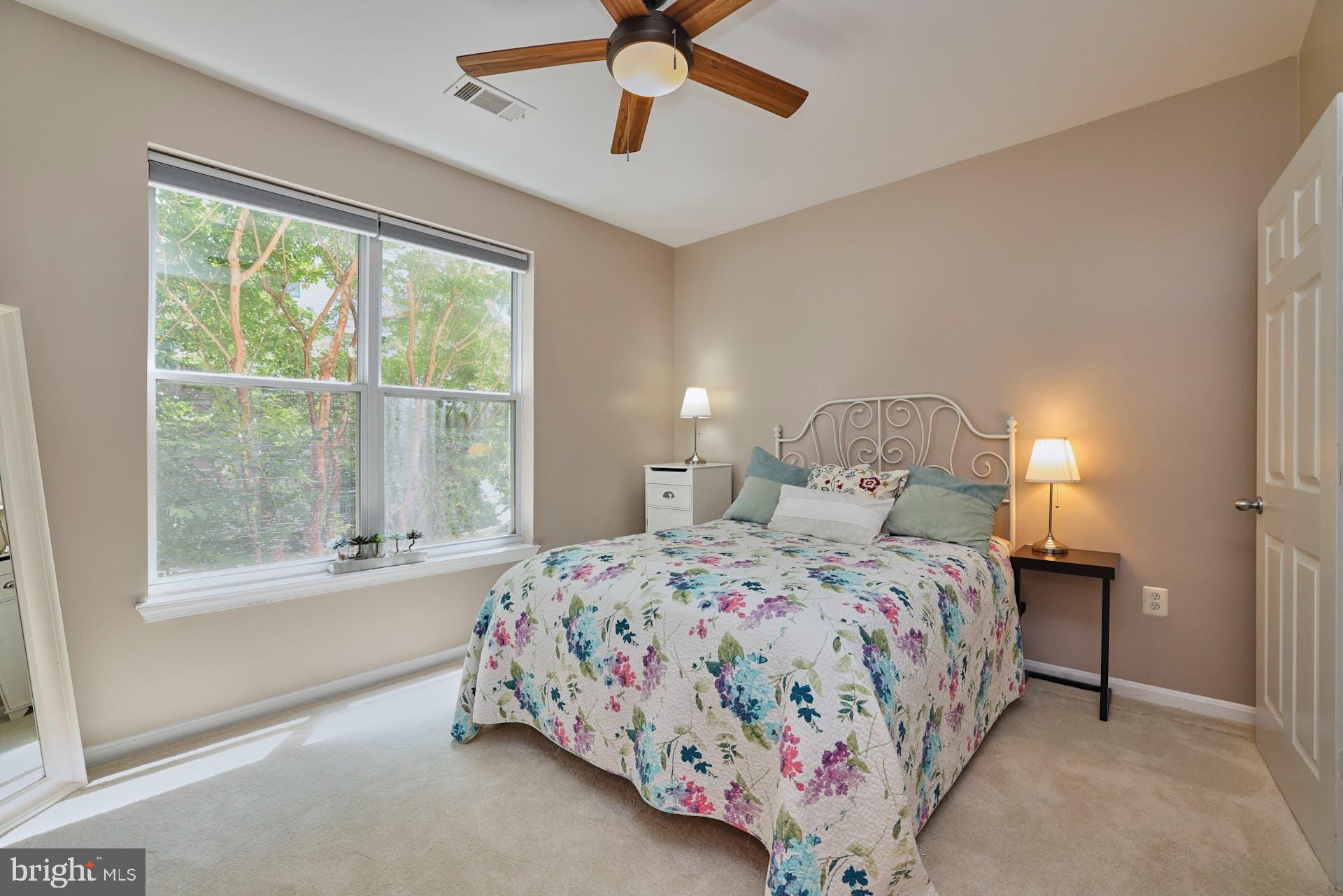 MARQUIS AT VIENNA STATION - Residential